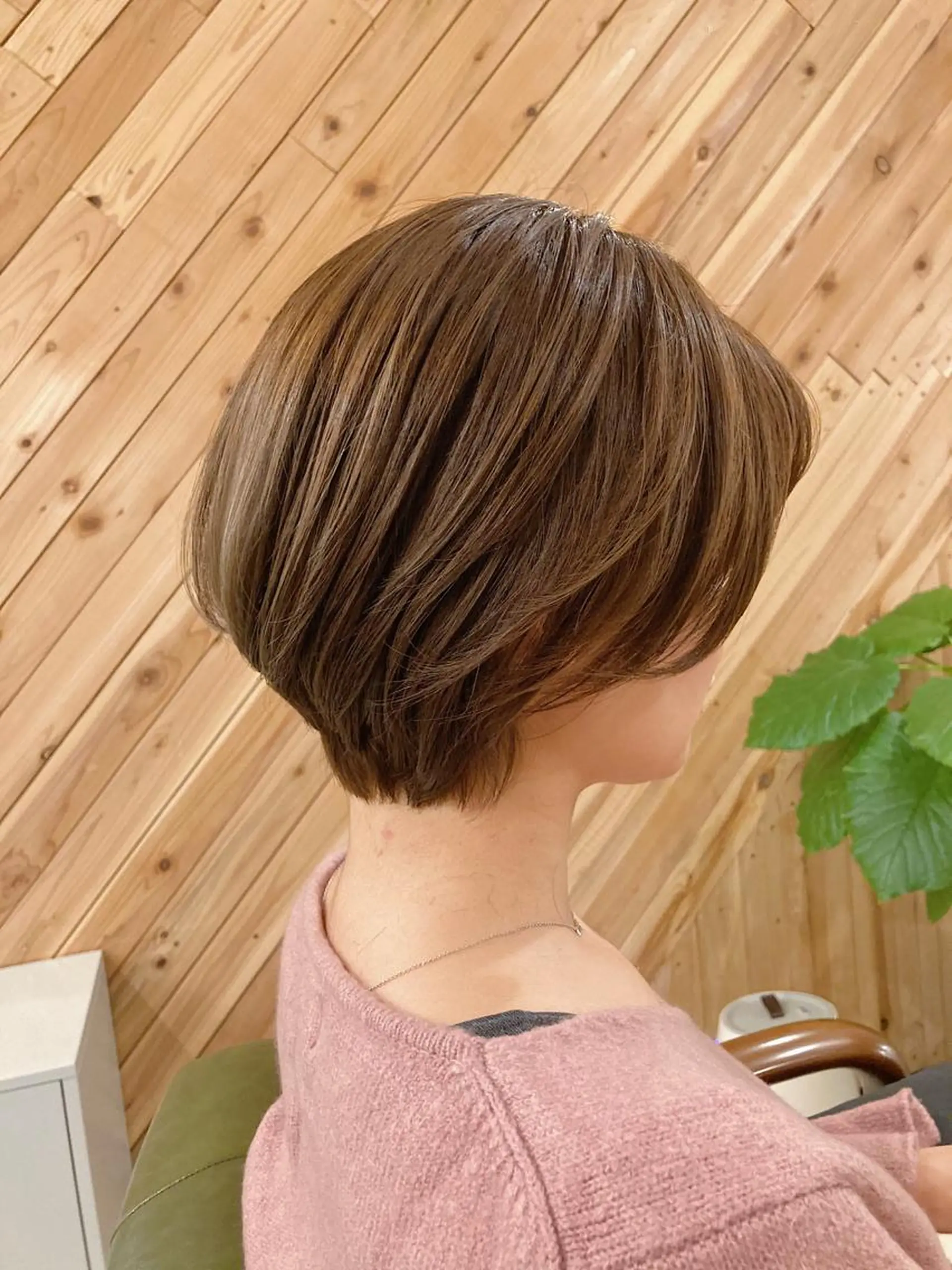 ショート カット ヘアカラー 川間 将彦のヘアスタイル