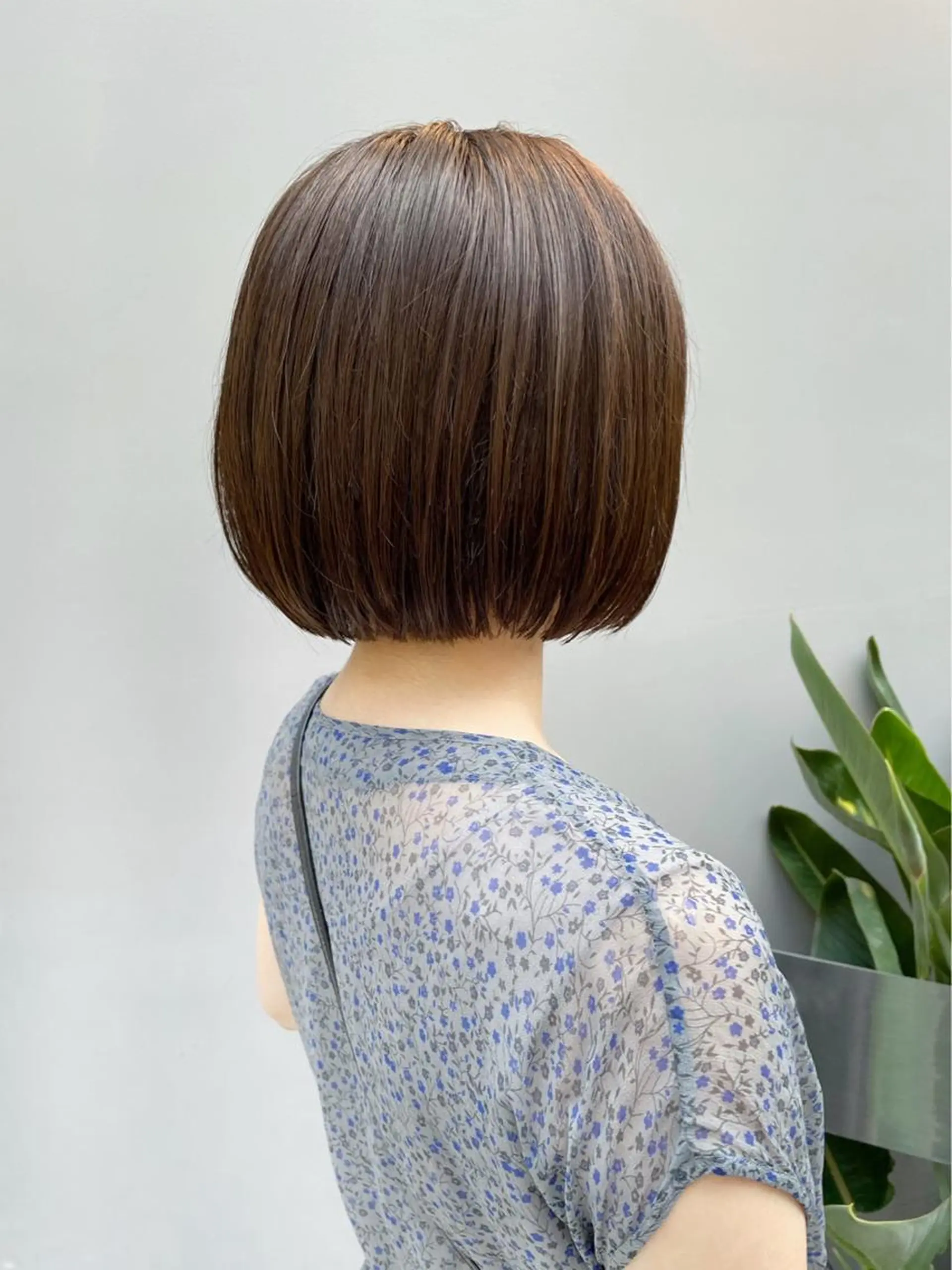 ショート カラー ブラウンカラー シルバー ボブ カット ヘアカラー HIROKI ” stylistのヘアスタイル