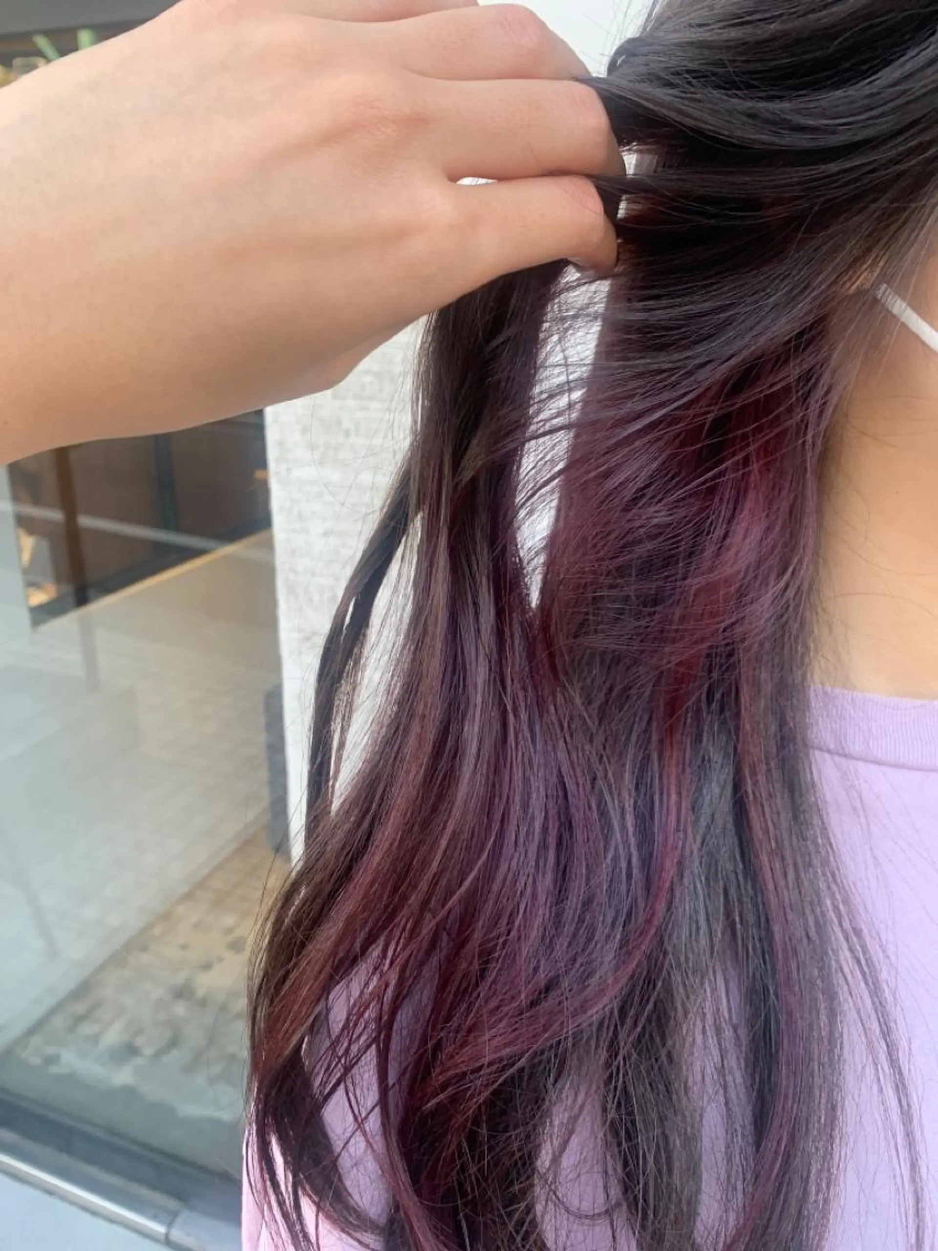 カラー ブリーチ ボルドーカラー RIO .のヘアスタイル