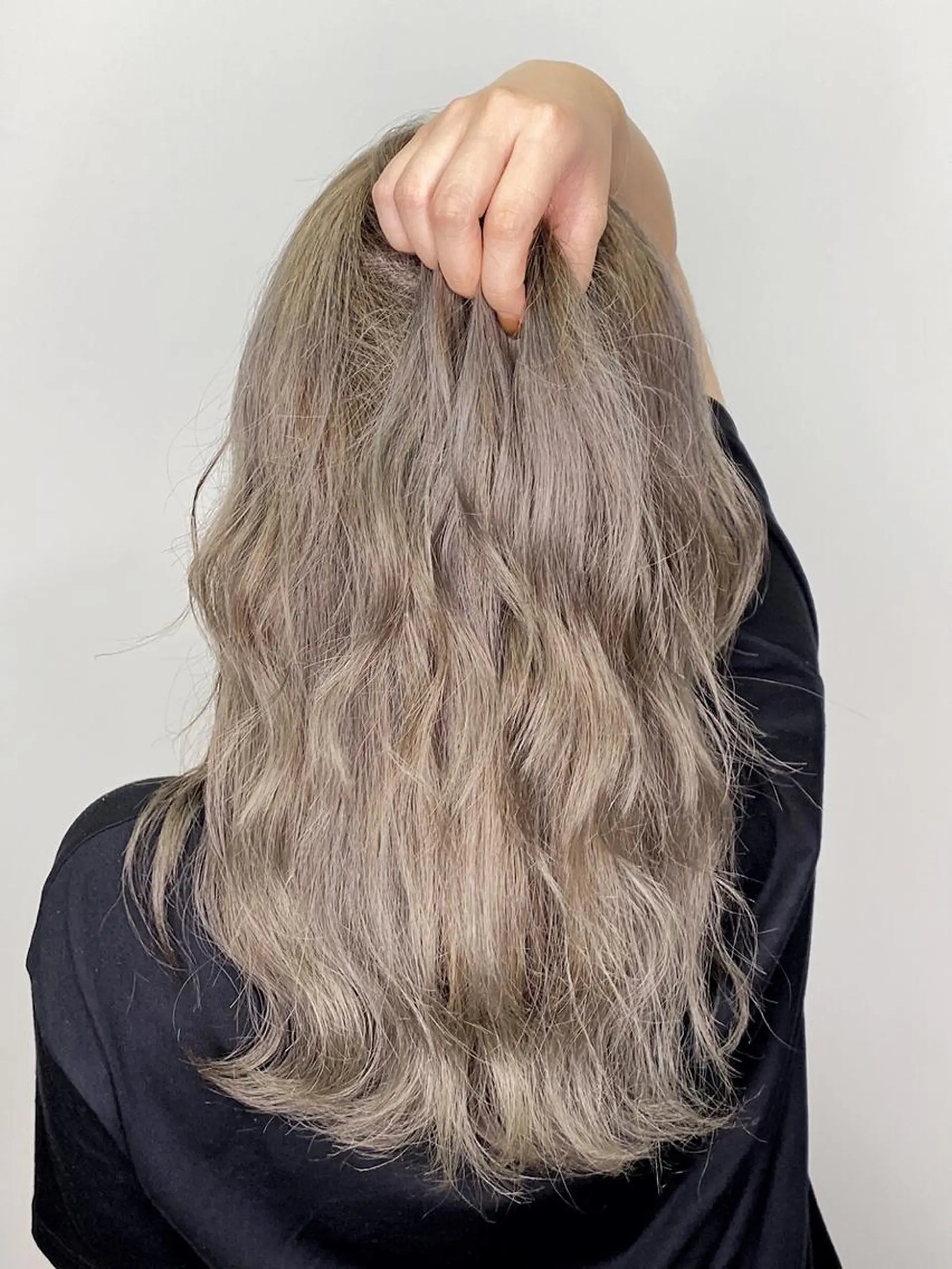 ロング カラー ブリーチカラー✨ 駒場　笙のヘアスタイル