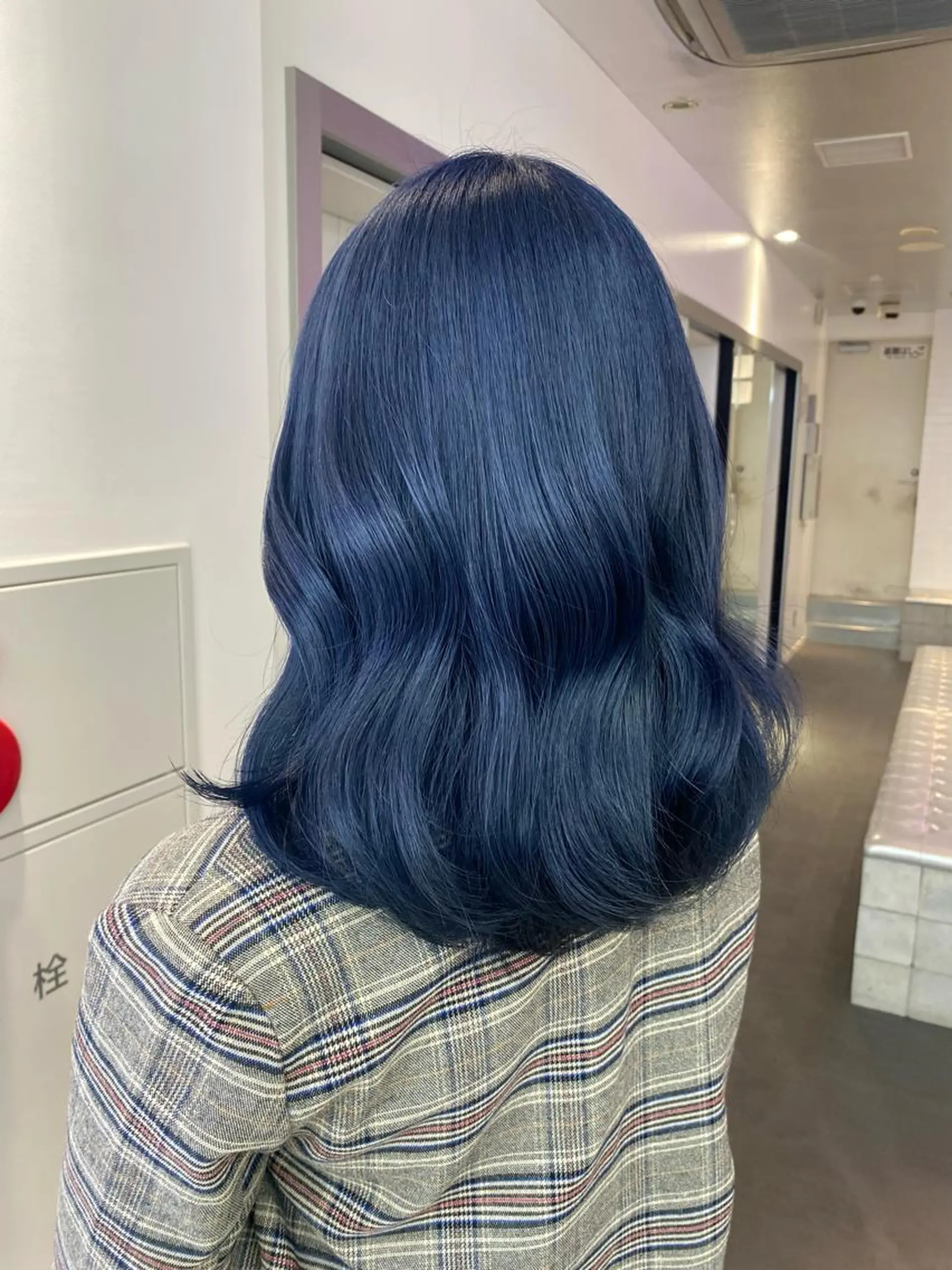 セミロング カラー ブリーチ ブルーカラー ネイビーカラー カット ヘアカラー トリートメント ヘアセット レイヤー/ハイトーン 🧸SENAのヘアスタイル