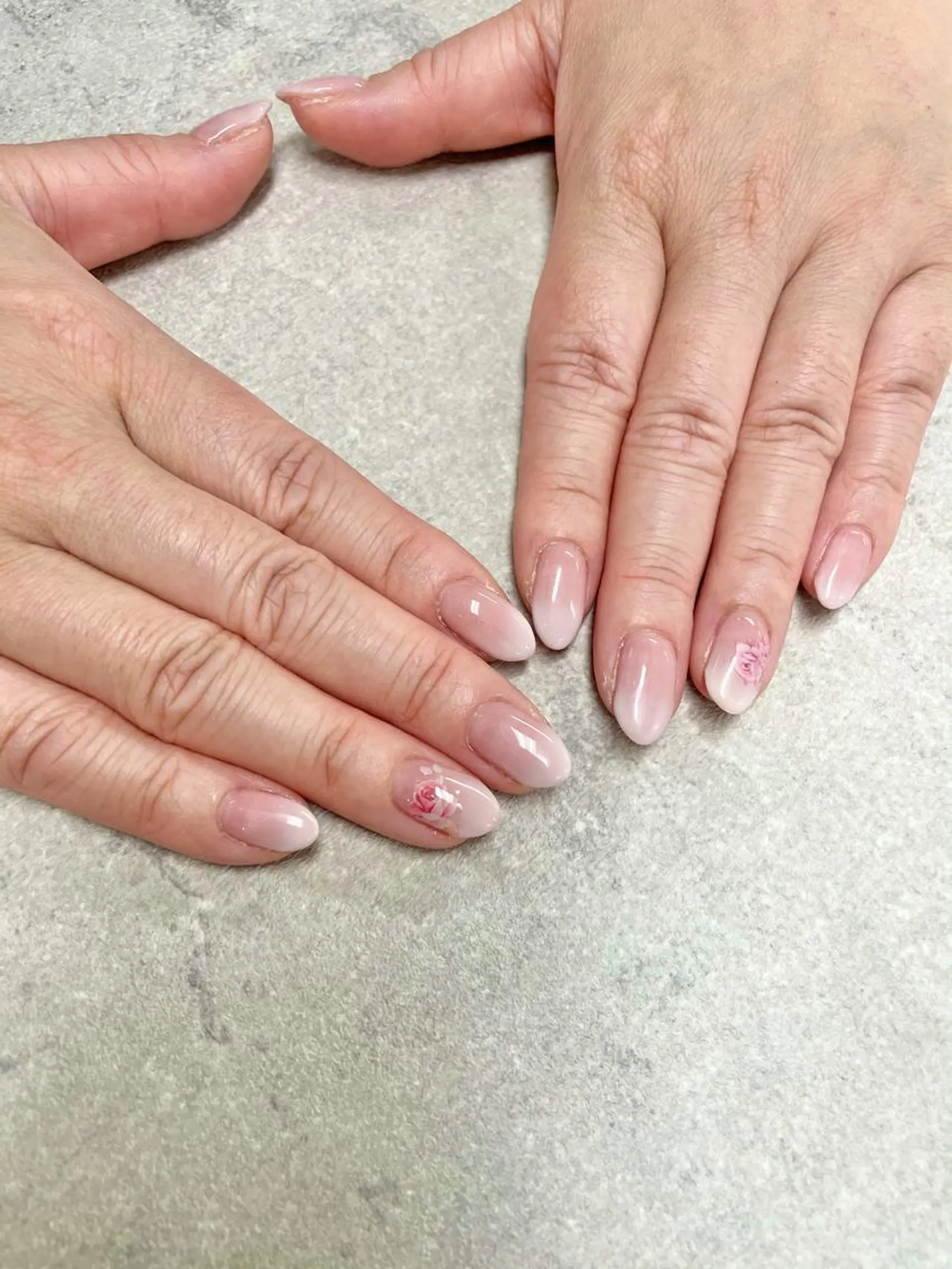 ネイル ピンク ホワイト ハンドネイル FASTNAIL PLUS 新宿店のネイルデザイン