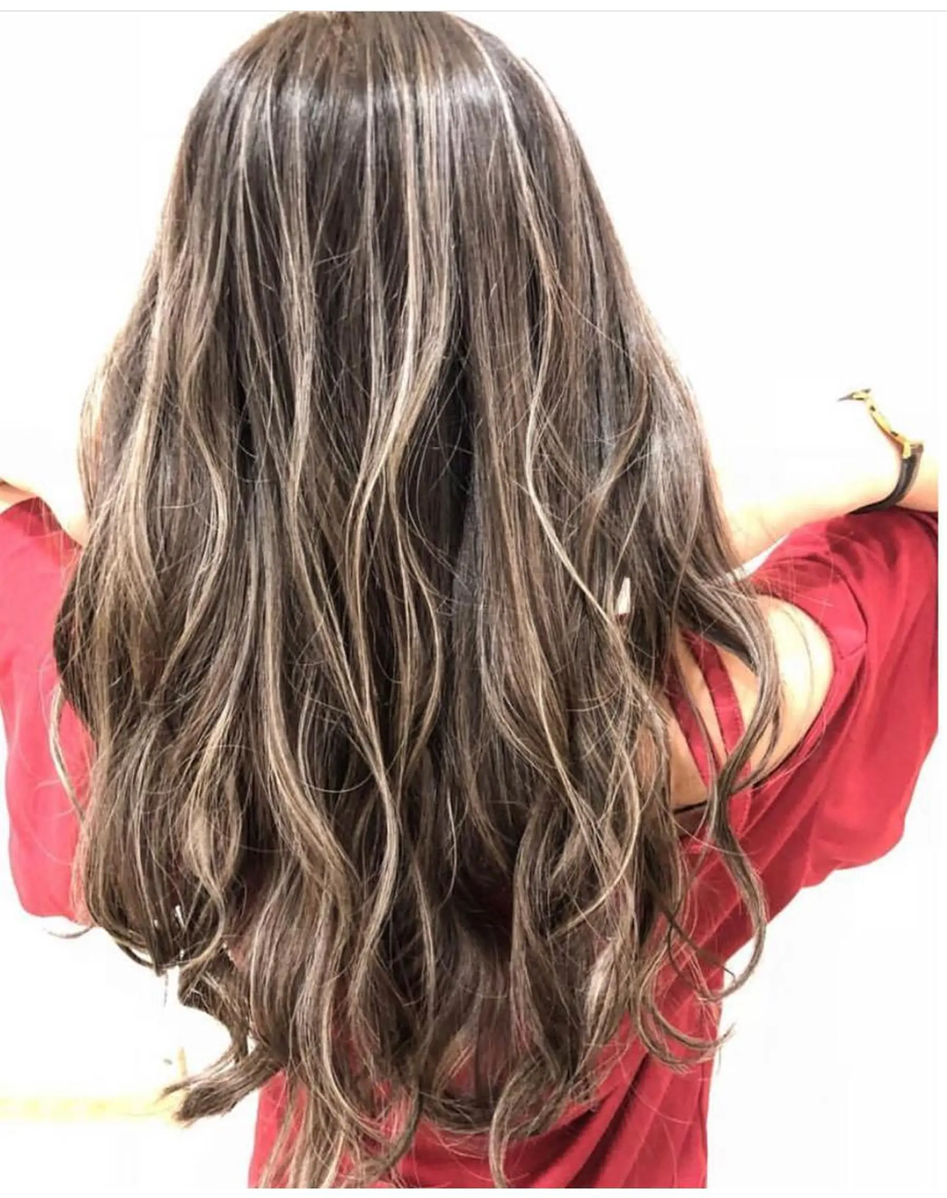 ロング カラー パーマ ヘアアレンジ メンズ キッズ ネイル マツエク・マツパ 酸性ストレート 髪質改善大槻勇樹のヘアスタイル