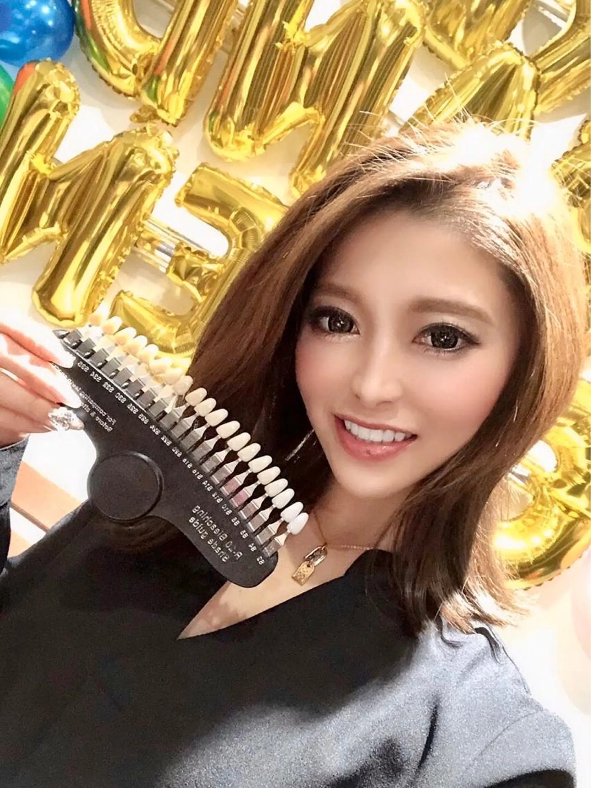 Nakao Hitomiのネイルデザイン