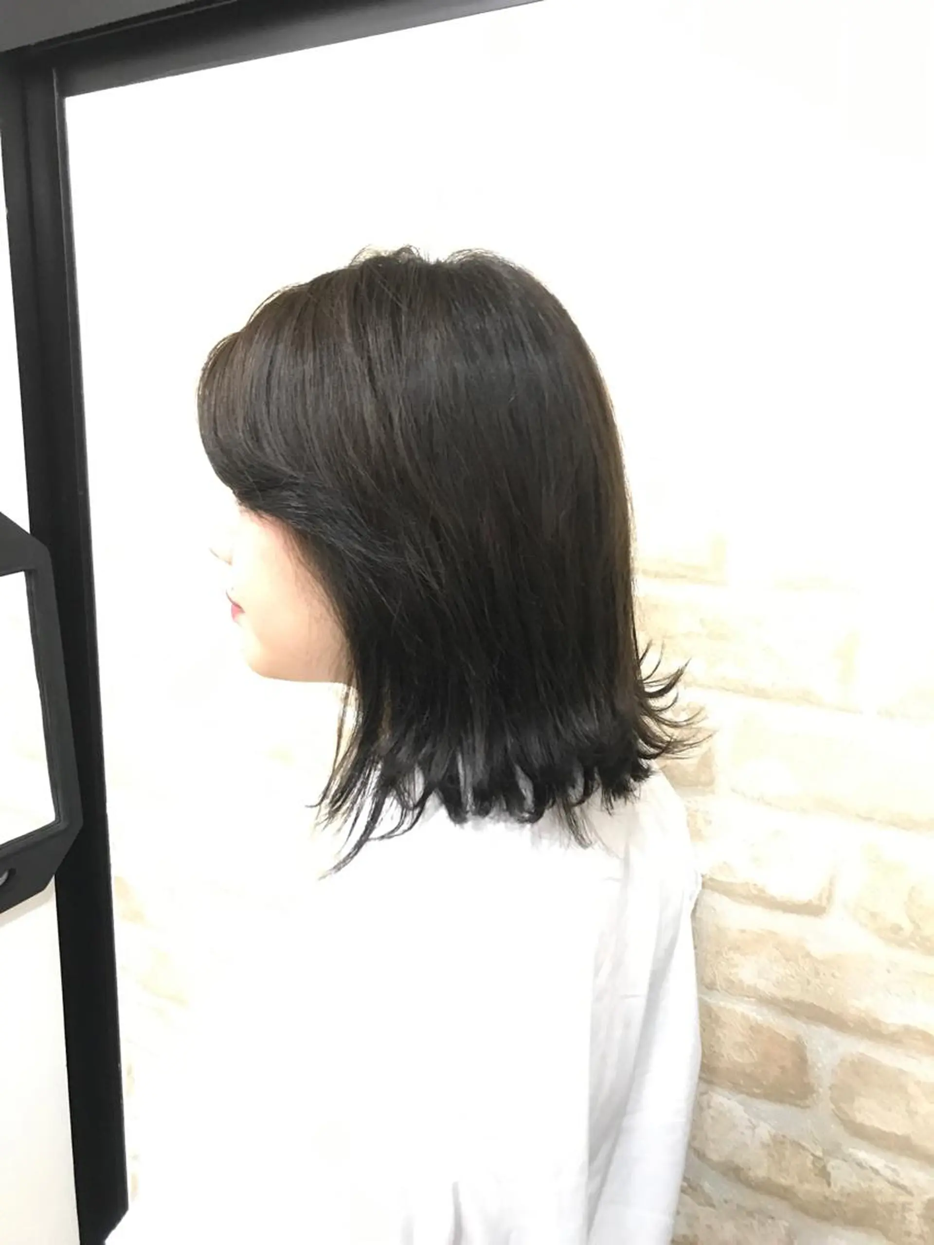 ミディアム アンダーバーホワイト_WHITE所属・_WHITE芝本 賢吾【天王寺店】のヘアスタイル