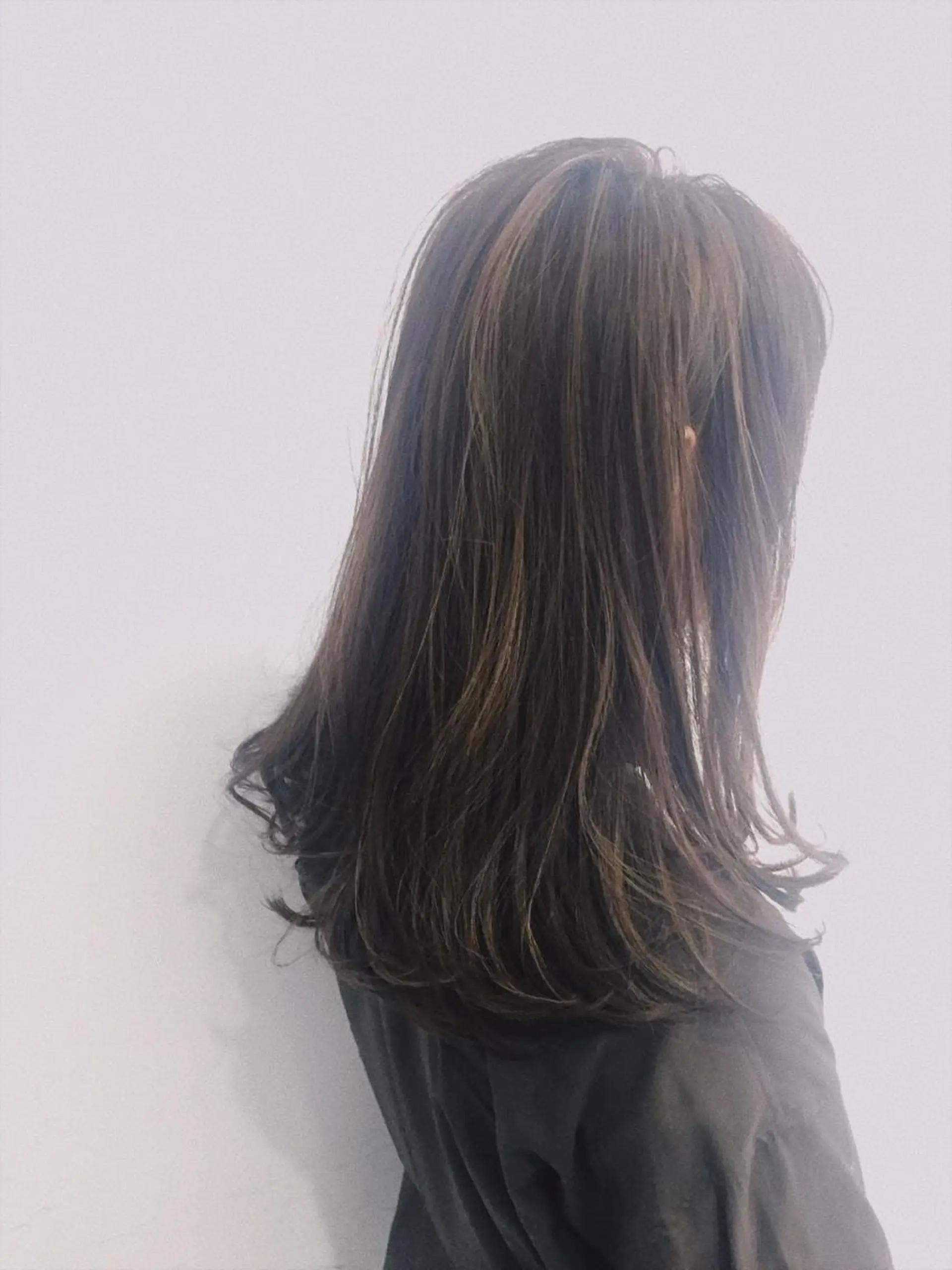 ミディアム ハイライト 佐藤 旭のヘアスタイル