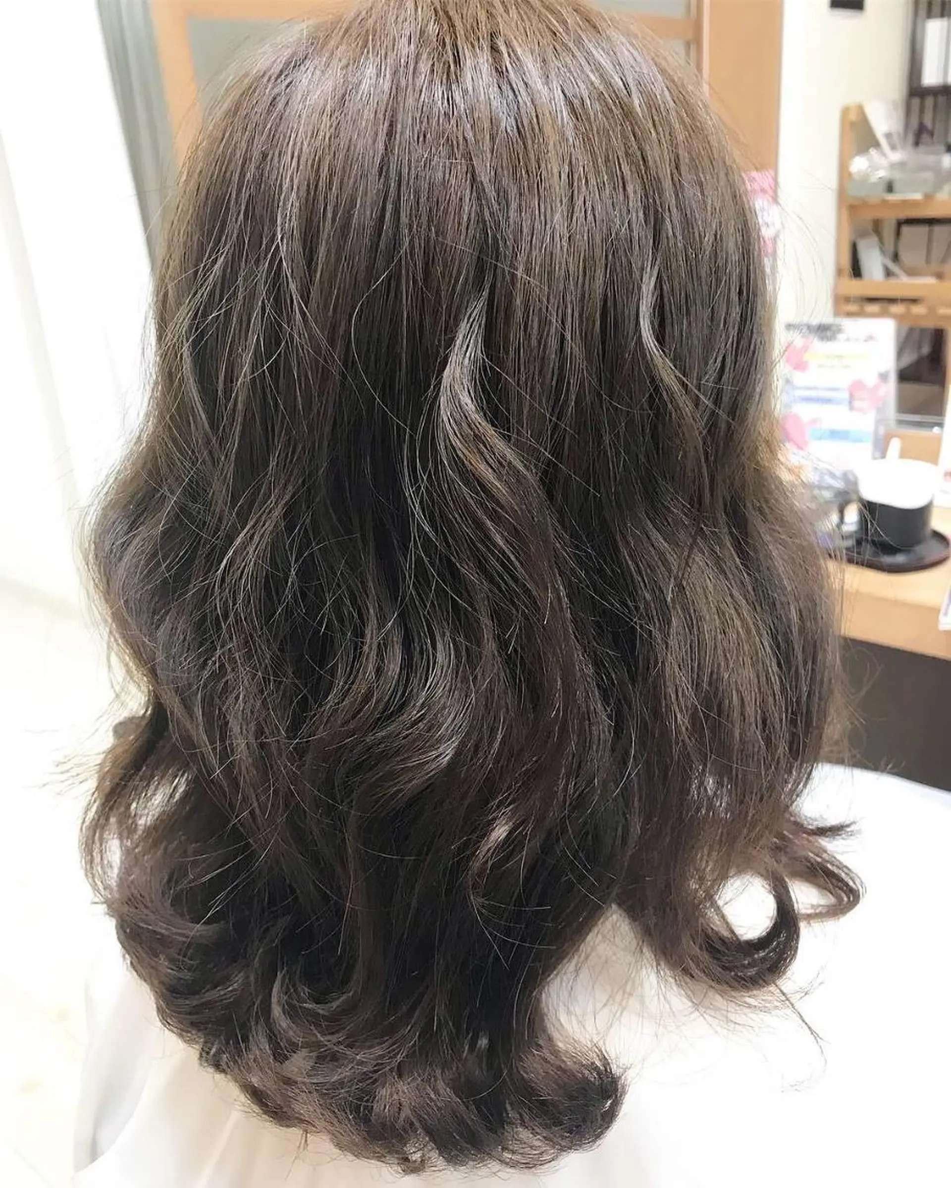 カラー ロング ヘアカラー トリートメント 濱川 佳奈のヘアスタイル