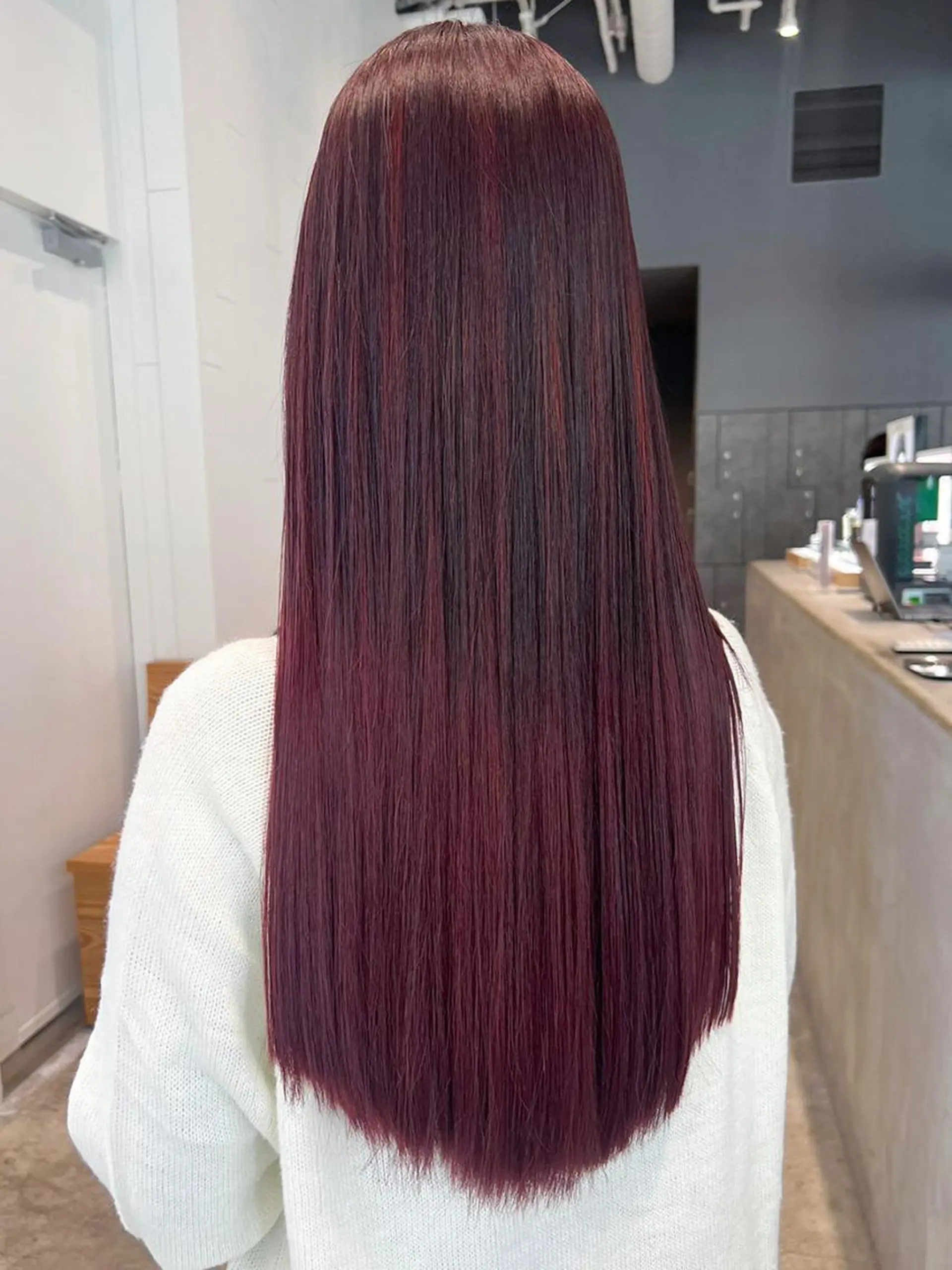 セミロング カラー パーマ ヘアアレンジ カシス グラデーションカラー カット ヘアカラー トリートメント ITbyALBUM 中野店のヘアスタイル