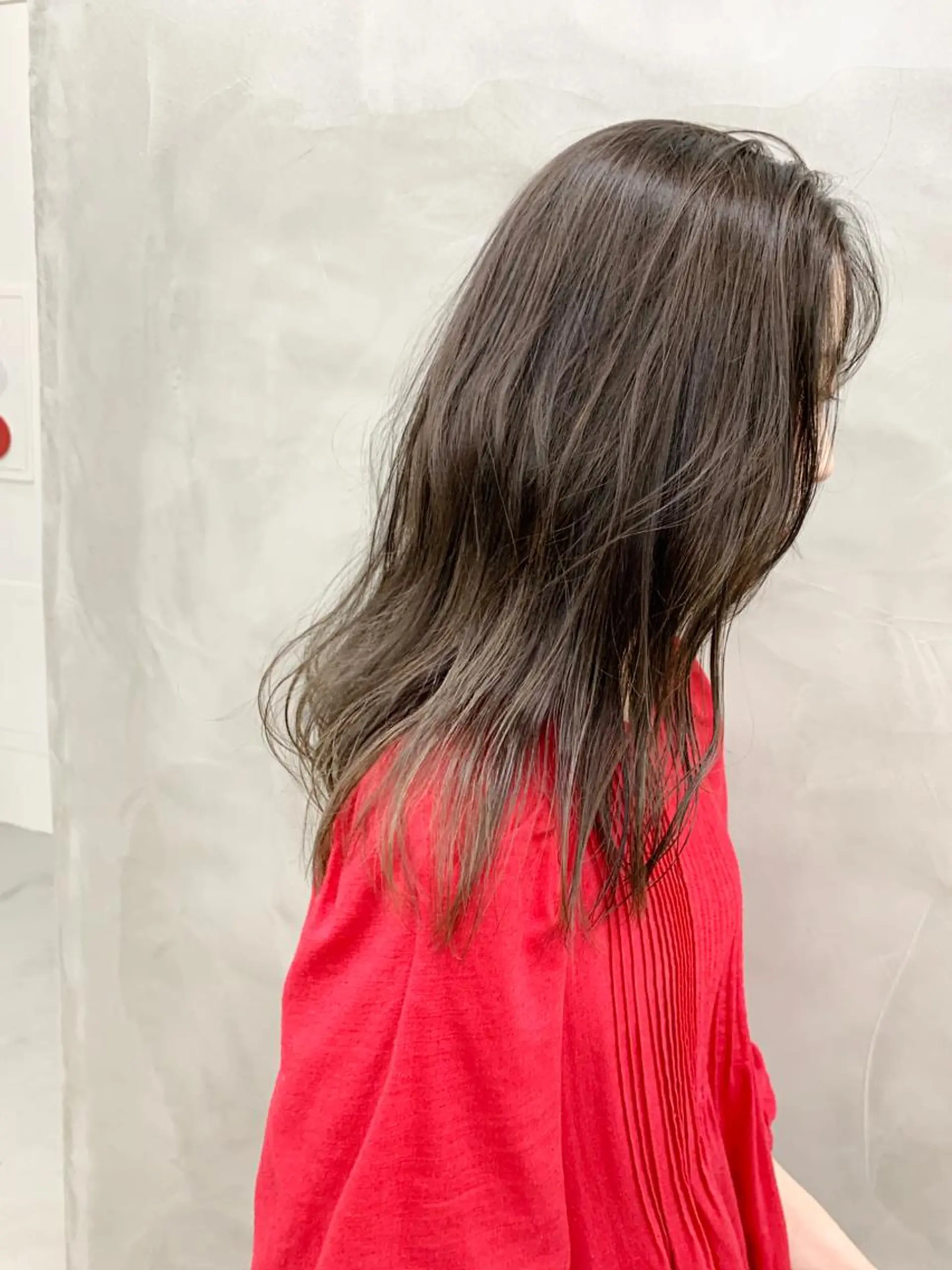 カラー ブリーチ ケアブリーチ グレージュ SEED&beauty byFLAT所属・ヘッドスパ (女性限定)🍋モエのヘアスタイル