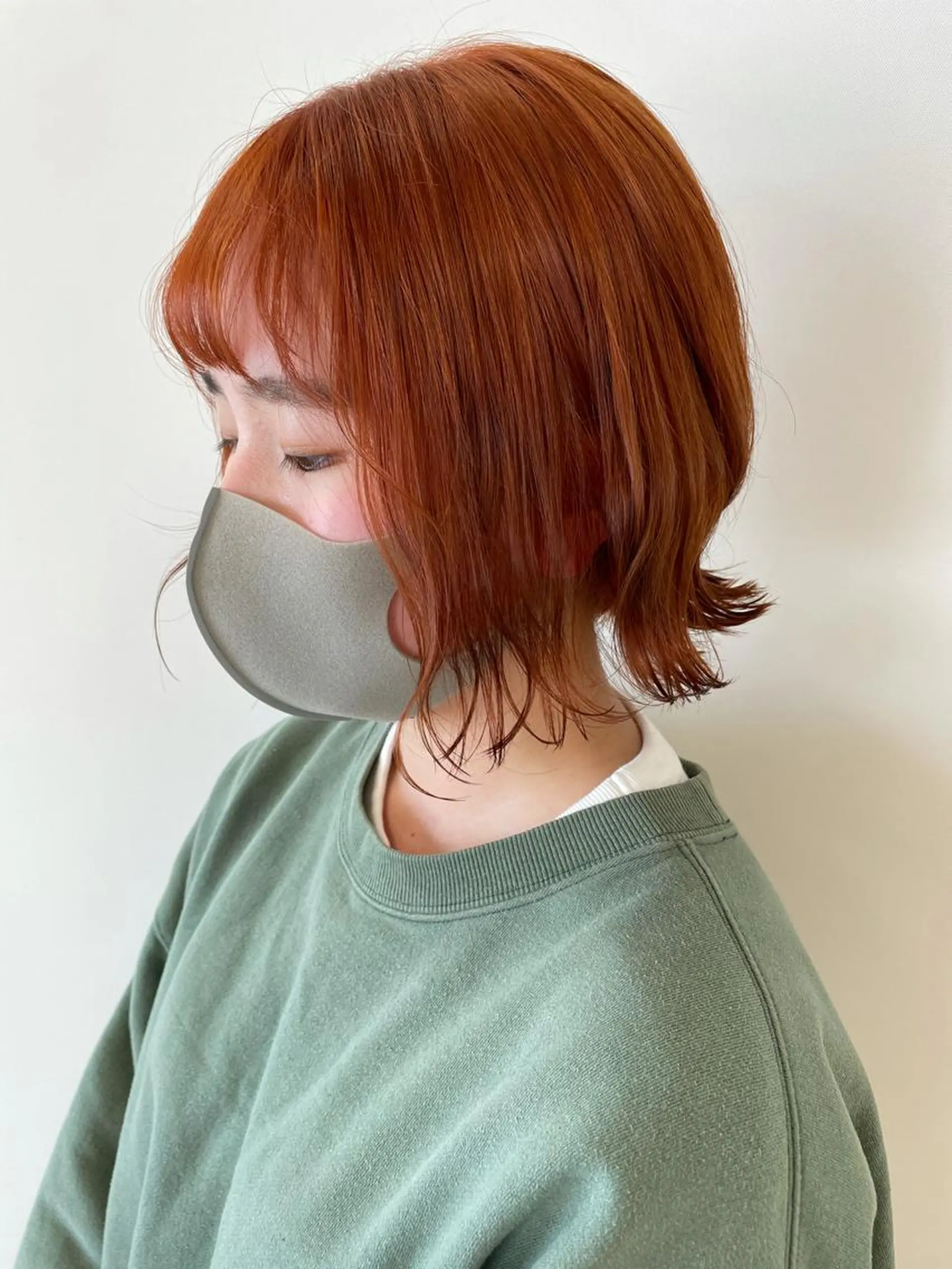 ショート カラー ヘアカラー トリートメント 顔まわりカット✄ ベージュカラー🧸のヘアスタイル