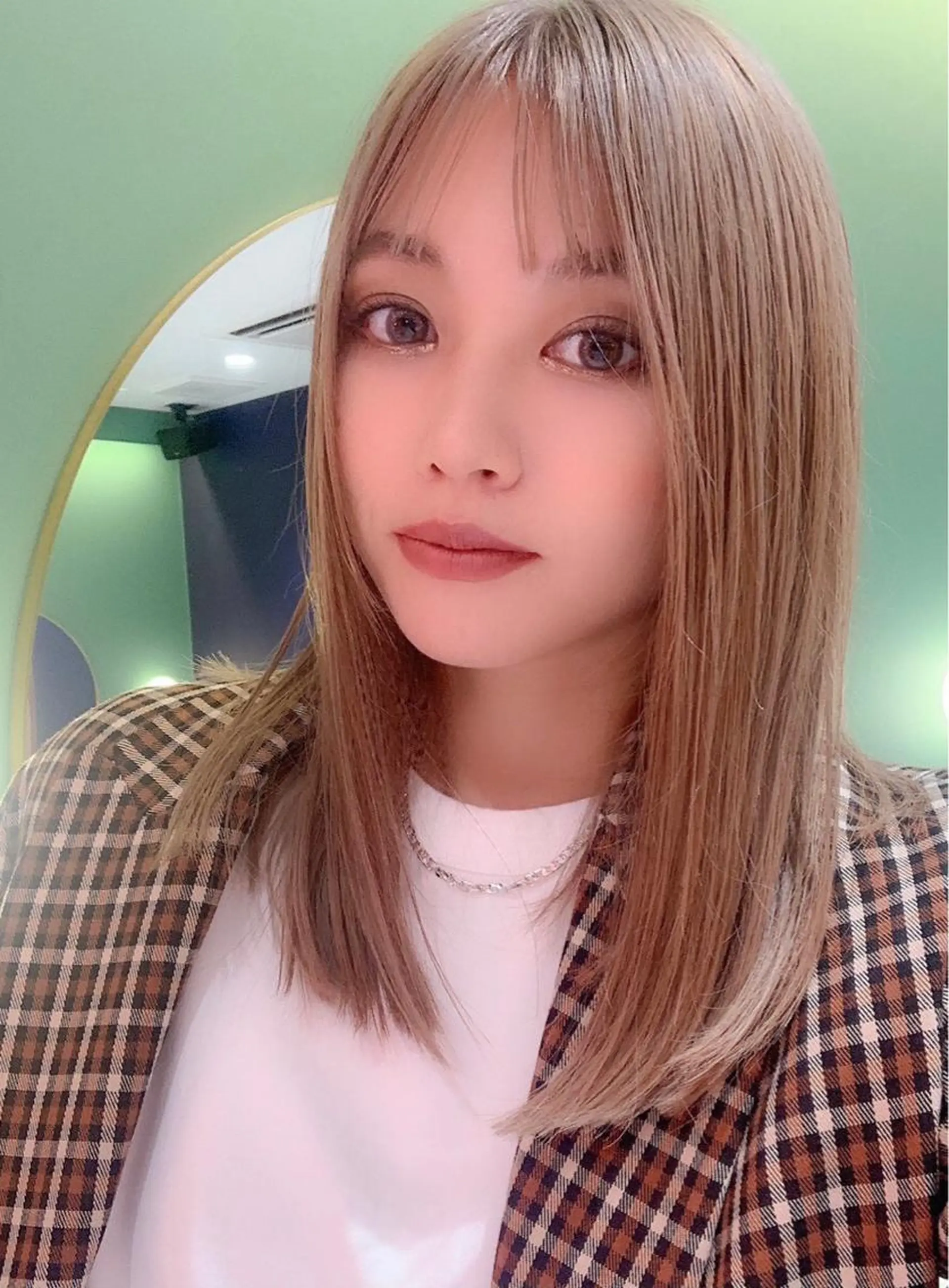 セミロング ヘアカラー MORE所属・MORE栄 野田航生のヘアスタイル