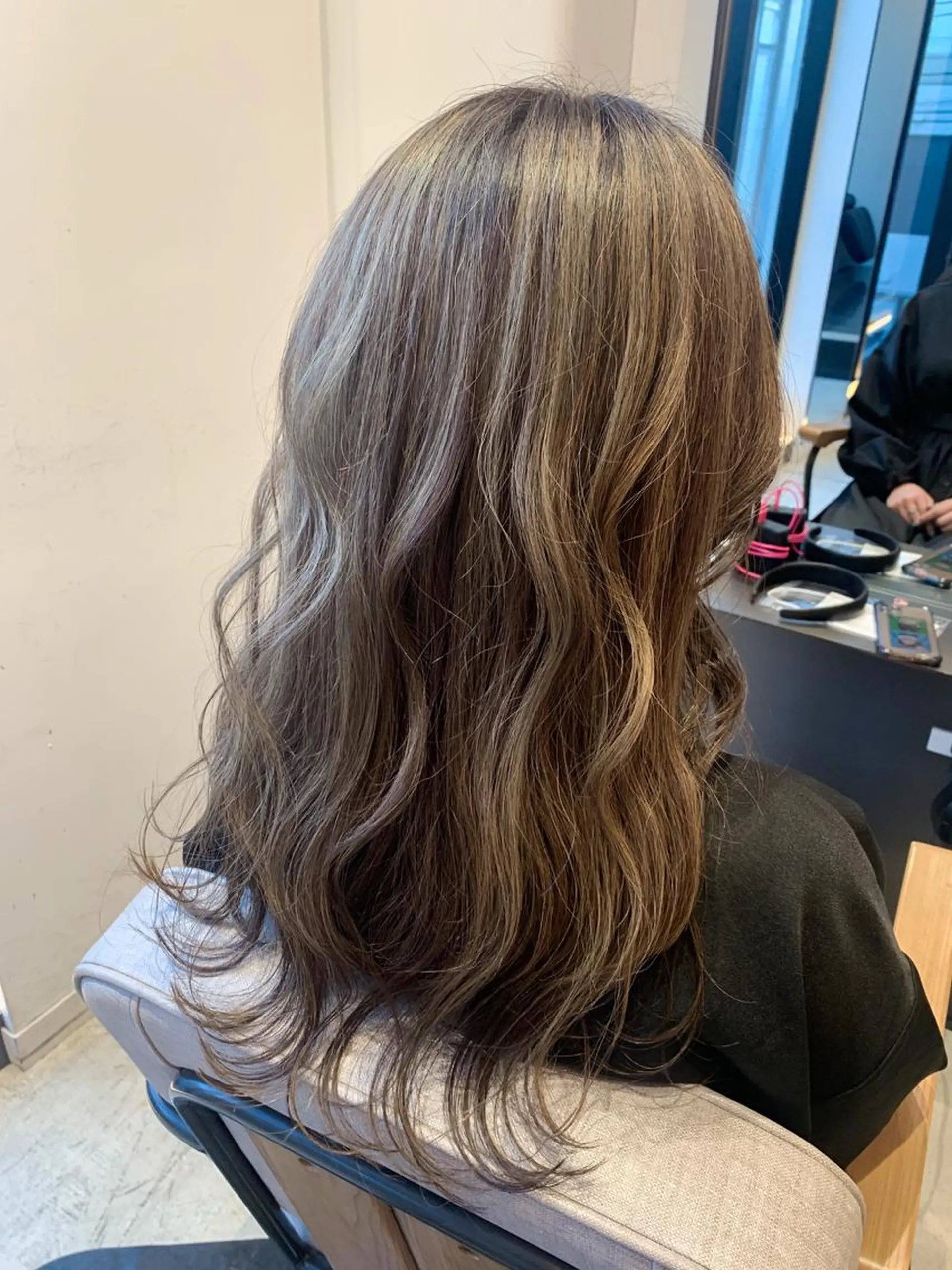 ロング カラー ヘアアレンジ ヘアカラー トリートメント yuka .のヘアスタイル