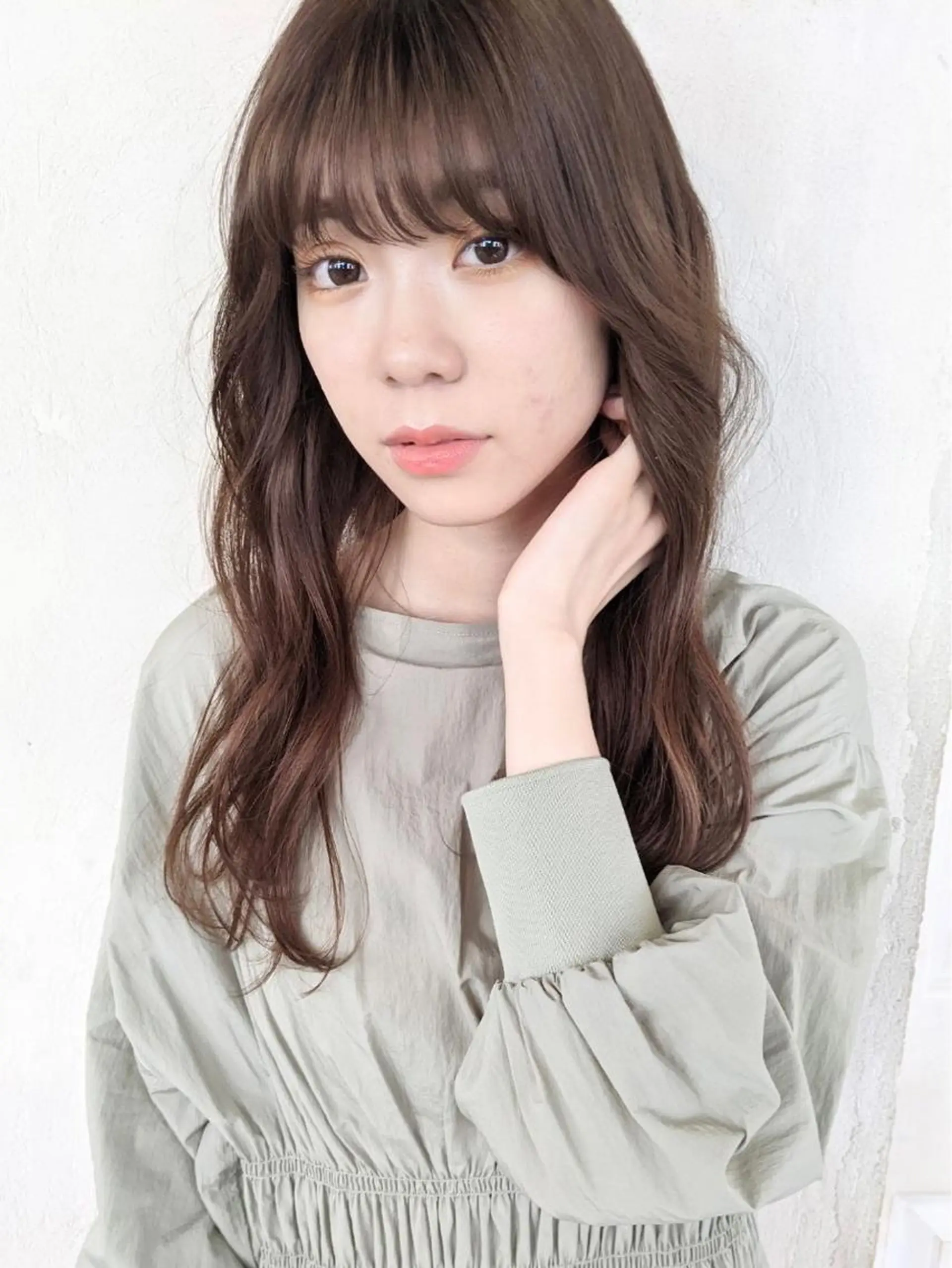 ロング カラー パーマ アッシュ ベージュカラー ロング カット パーマ トリートメント kitin  吉祥寺 山岸花のヘアスタイル