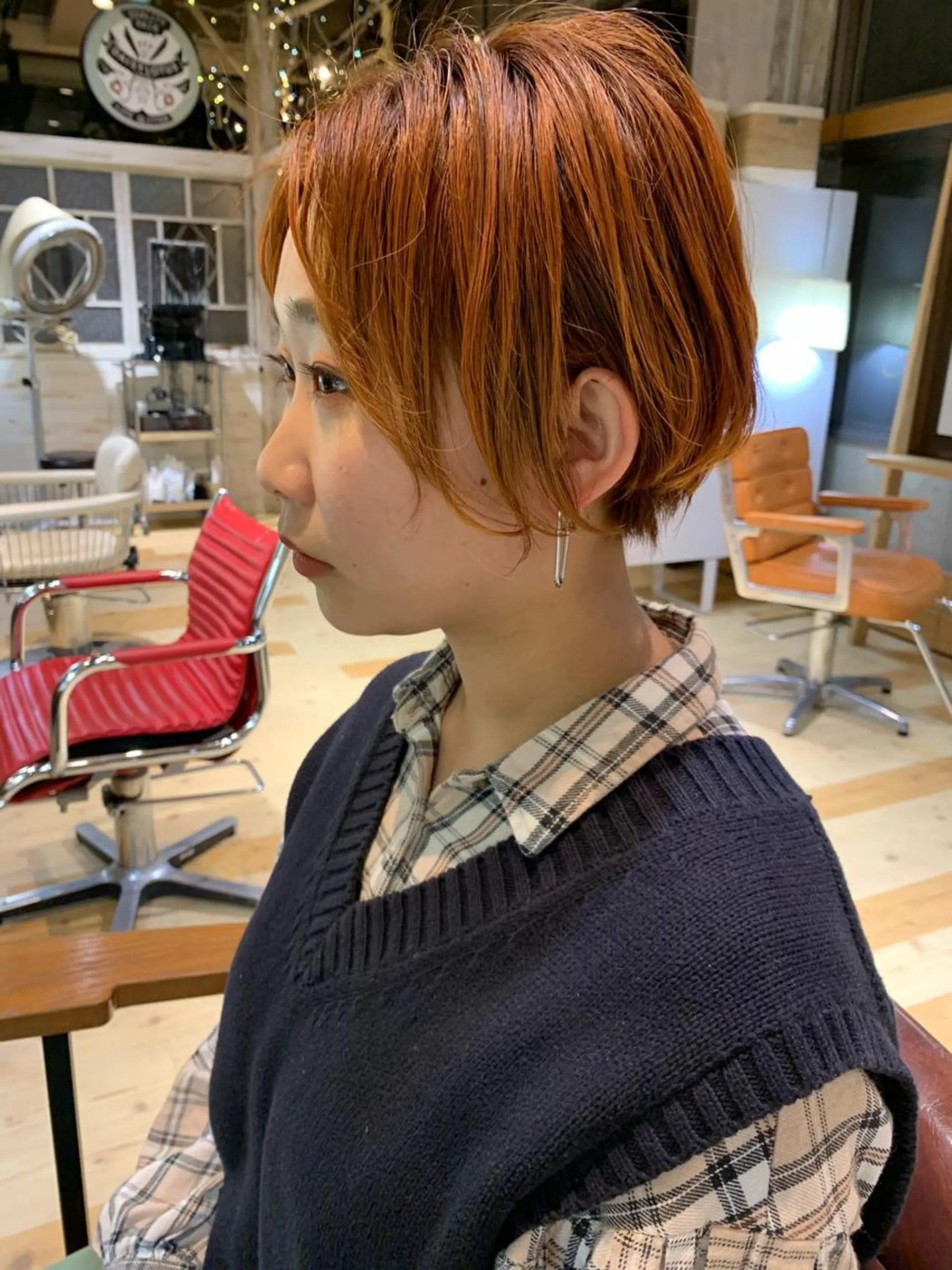 ショート カラー hair make DAISY LOTUS所属・MAYU🪡 透明感カラー/耳ツボのヘアスタイル