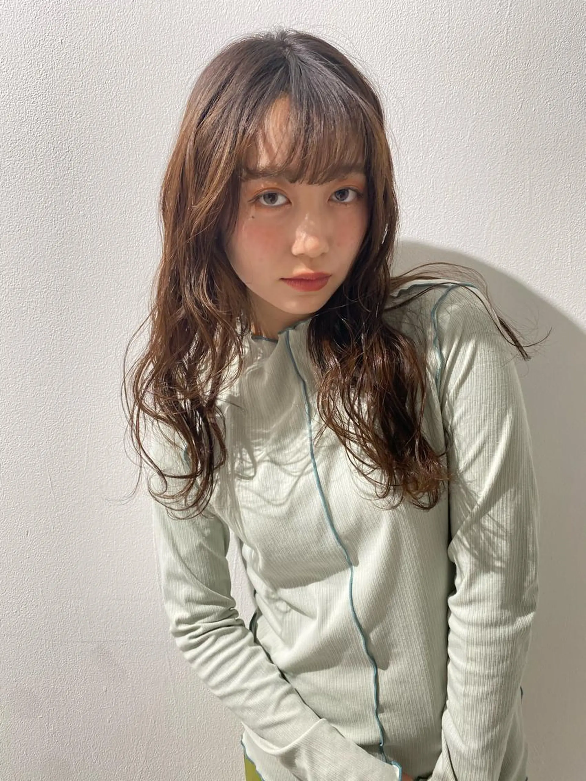 セミロング カット 縮毛矯正 ✨10000円以内で 叶う艶髪✨のヘアスタイル