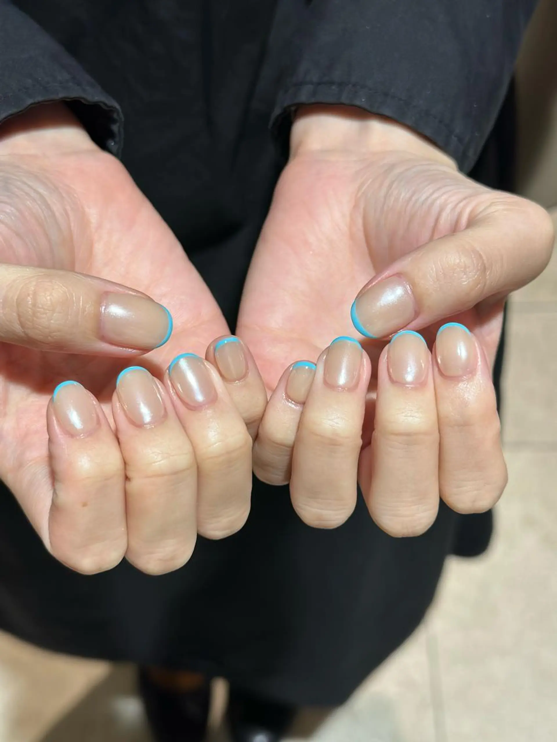 ネイル フレンチネイル ハンドネイル Flow nail所属・山本 七海のネイルデザイン