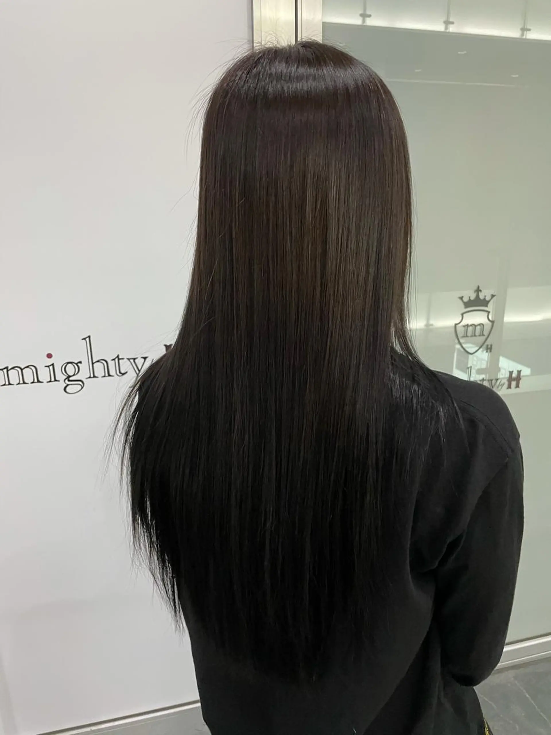 セミロング 栄　mighty by H所属・不破一輝/栄/矢場町 ボブ/レイヤー/艶髪のヘアスタイル