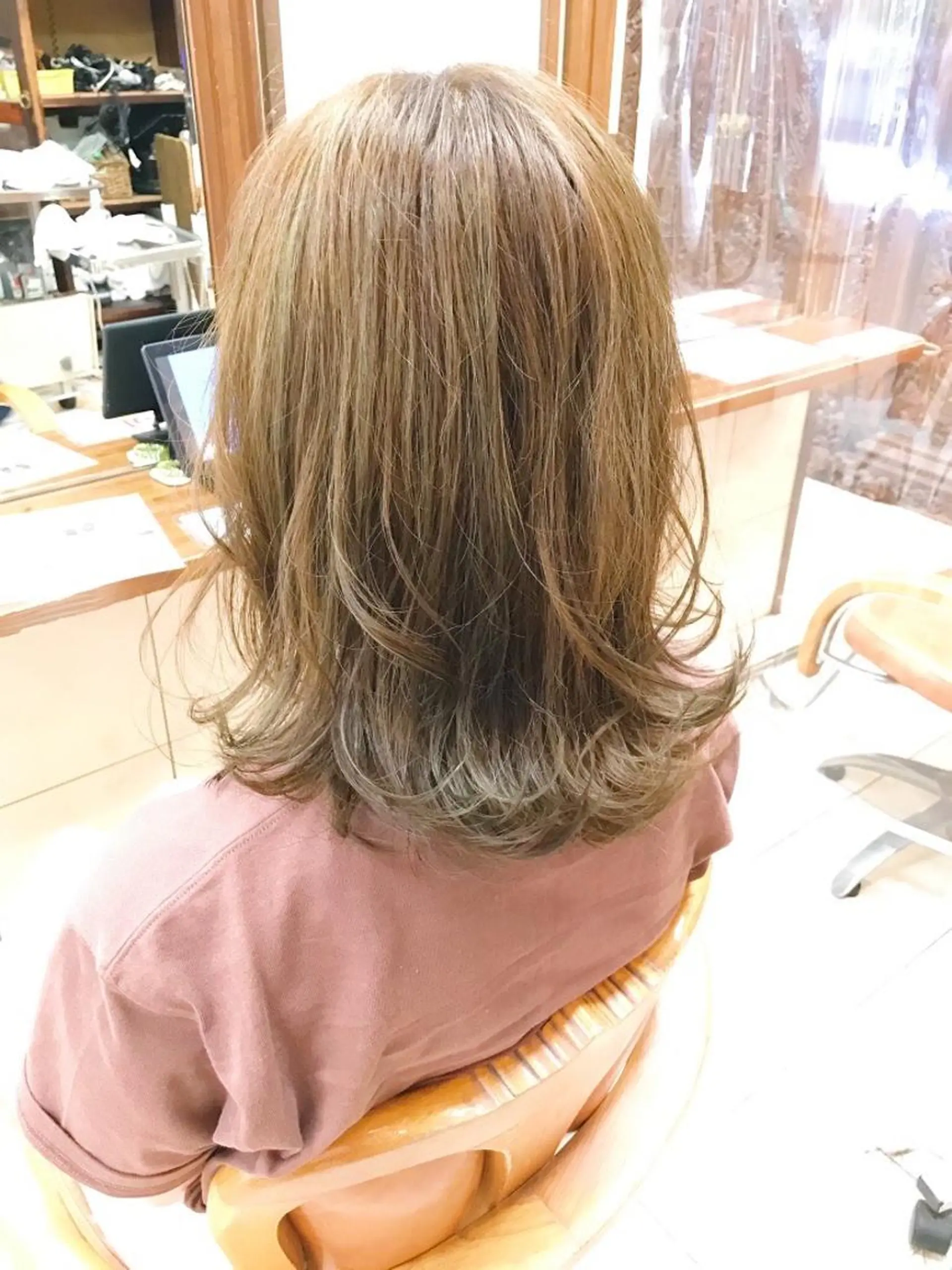 ミディアム パーマ サロンディレクター  世古政男のヘアスタイル