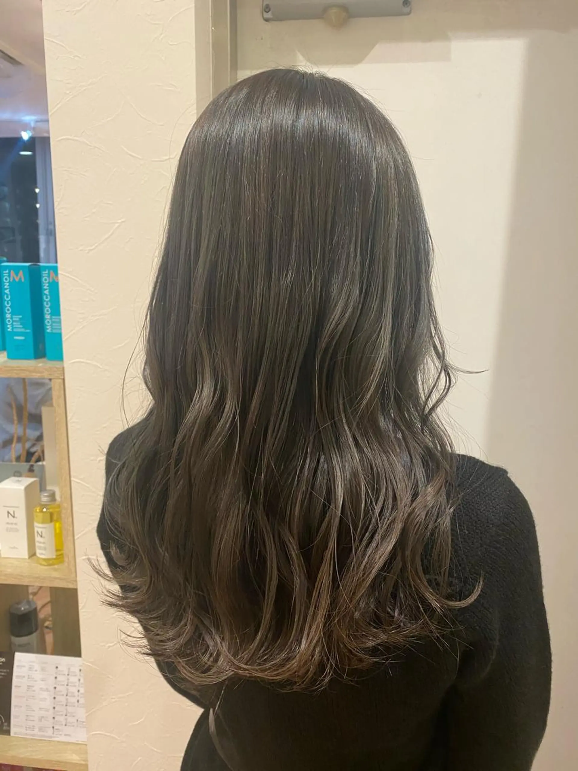 セミロング カラー 韓国ヘア顔周りカット 艶髪ベージュtamaのヘアスタイル