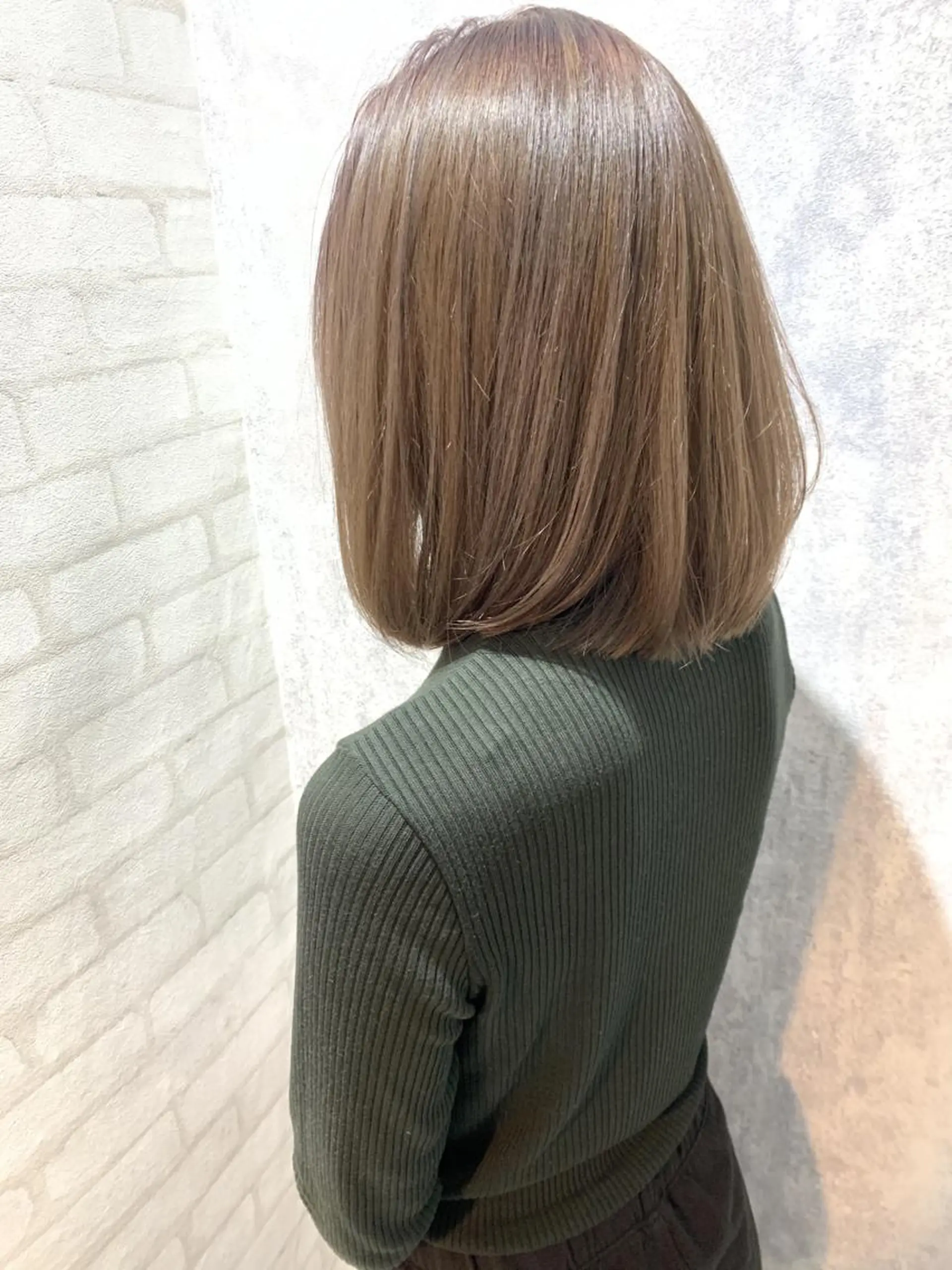 ミディアム カラー ミディアムパーマ アディクシーカラー アッシュ バレイヤージュ ベージュカラー ヘアカラー トリートメント Zina福岡天神店 艶髪/レイヤー/小顔のヘアスタイル