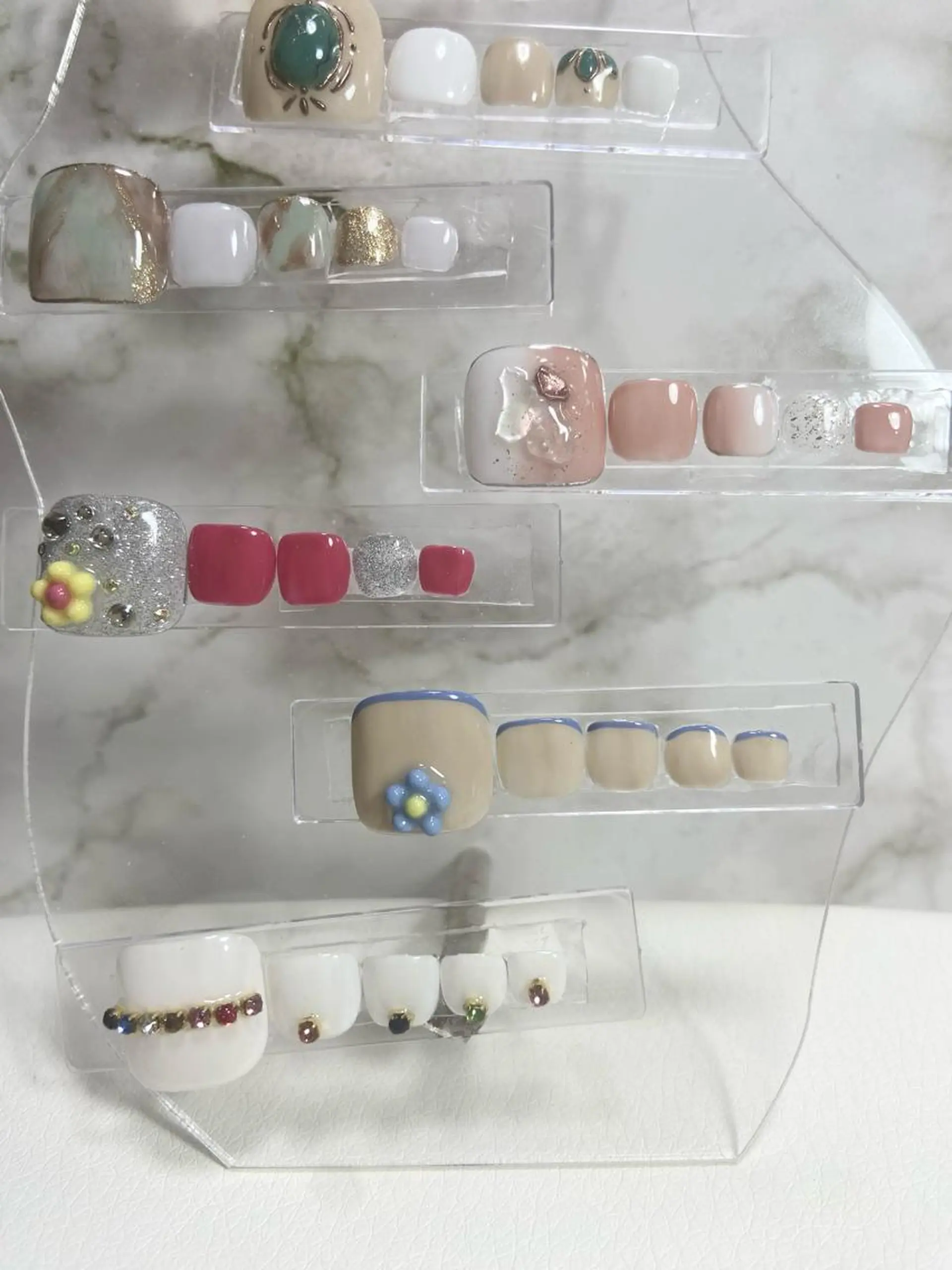 ネイル フットネイル ﾈｲﾙｻﾛﾝ Bellefleurのネイルデザイン