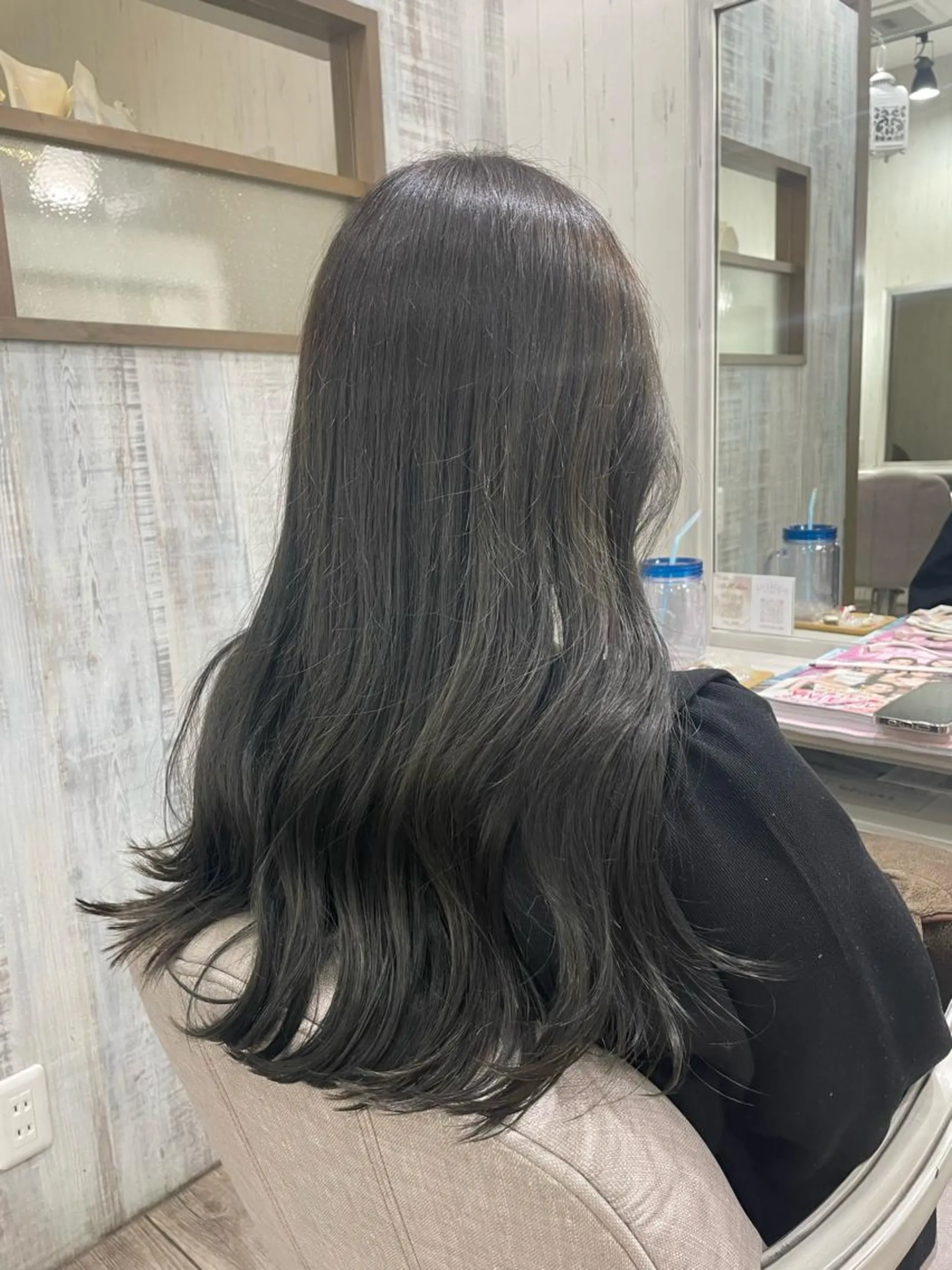 ロング ヘアカラー トリートメント ネモトメイナ🌿‬ 今月末で退職しますのヘアスタイル