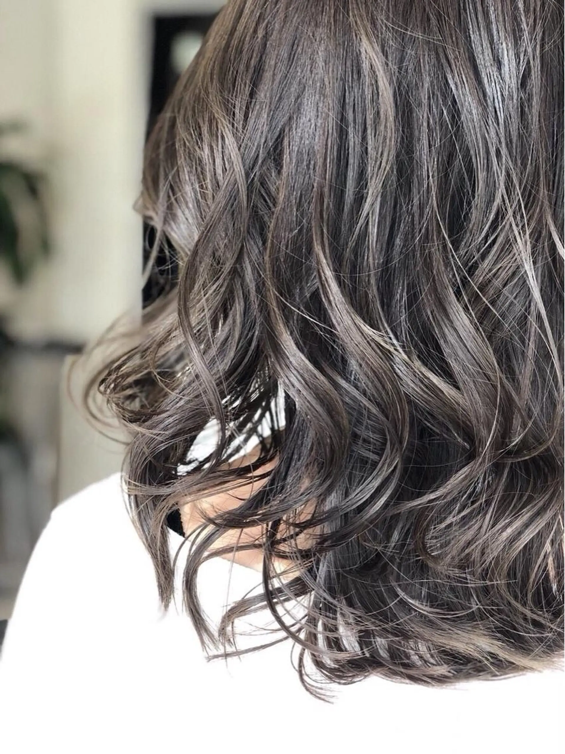 ミディアム カラー パーマ hair &eye LAWE.店長のヘアスタイル