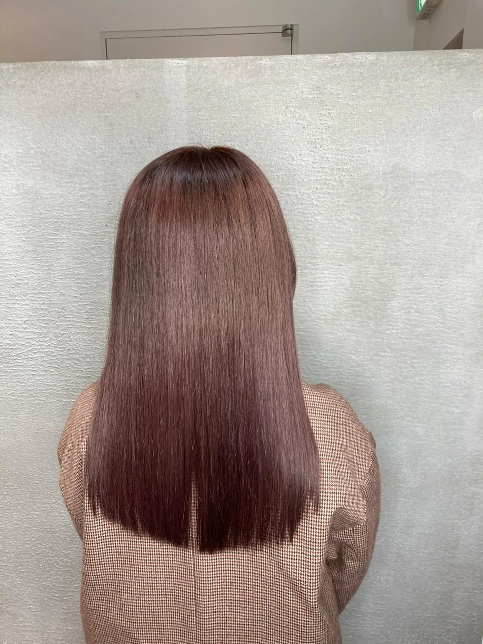 セミロング カラー ブラウンカラー ピンクカラー ピンクブラウン 豊中/メンズ特化 岡田 龍之介のヘアスタイル