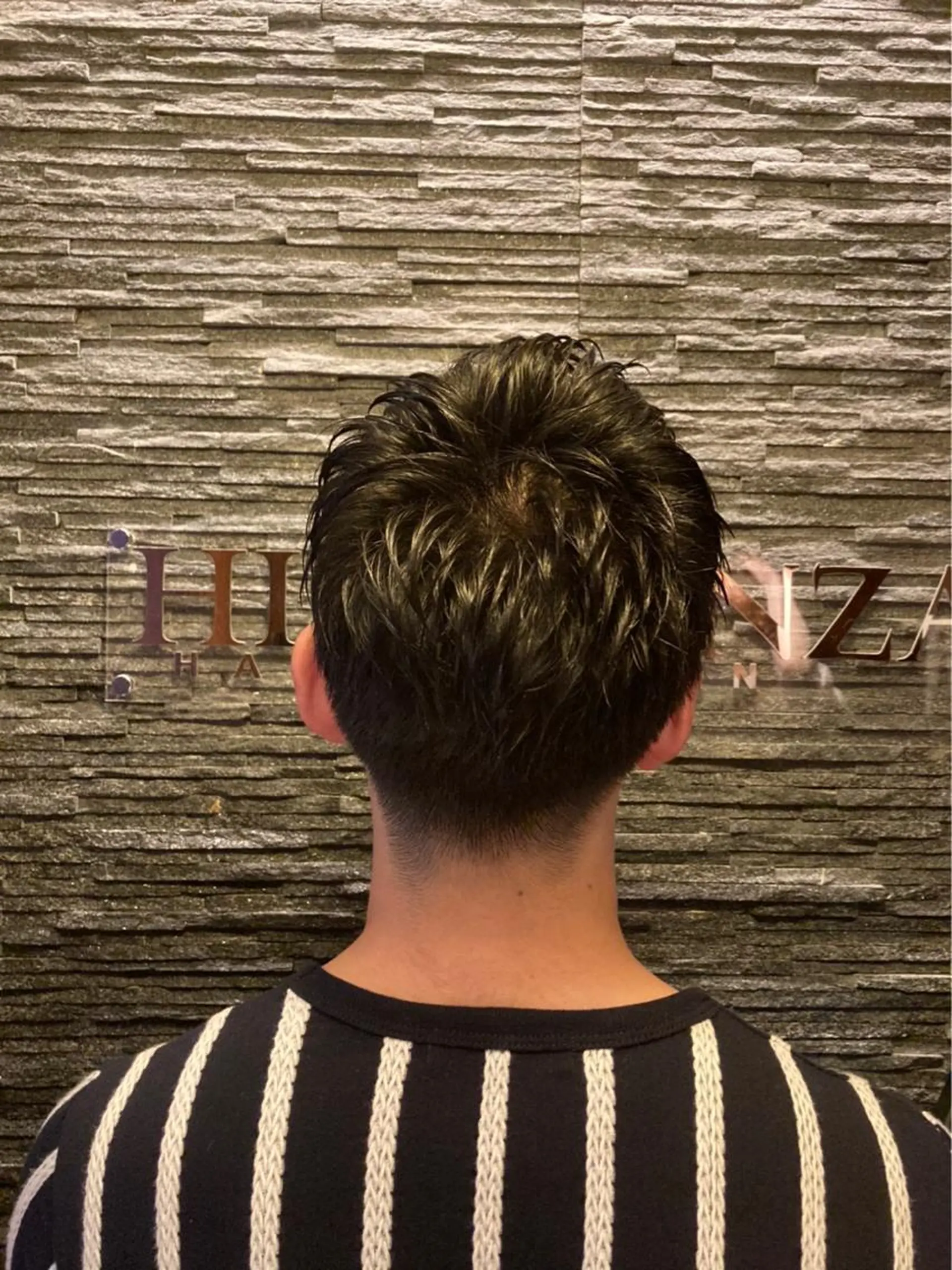 ショート パーマ メンズ メンズパーマ 刈り上げ HIRO GINZA所属・池田 有輝士のヘアスタイル