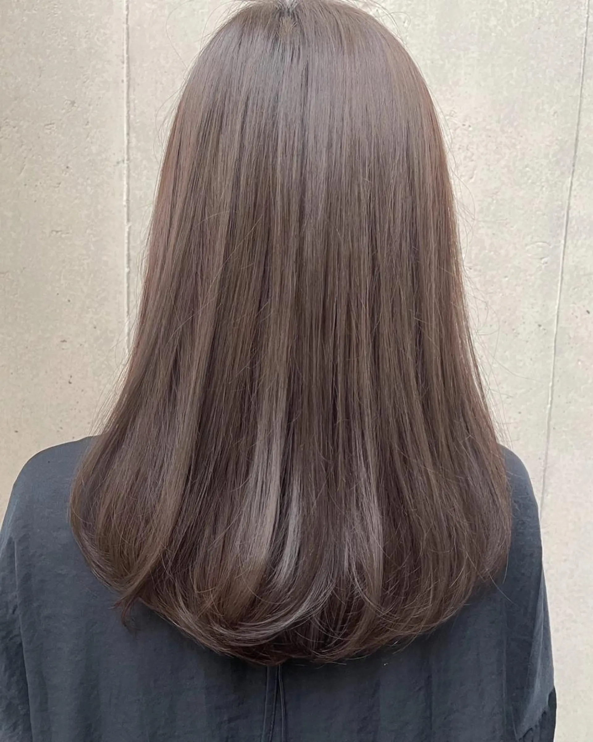 セミロング カラー Agnos青山所属・鈴木 里奈のヘアスタイル