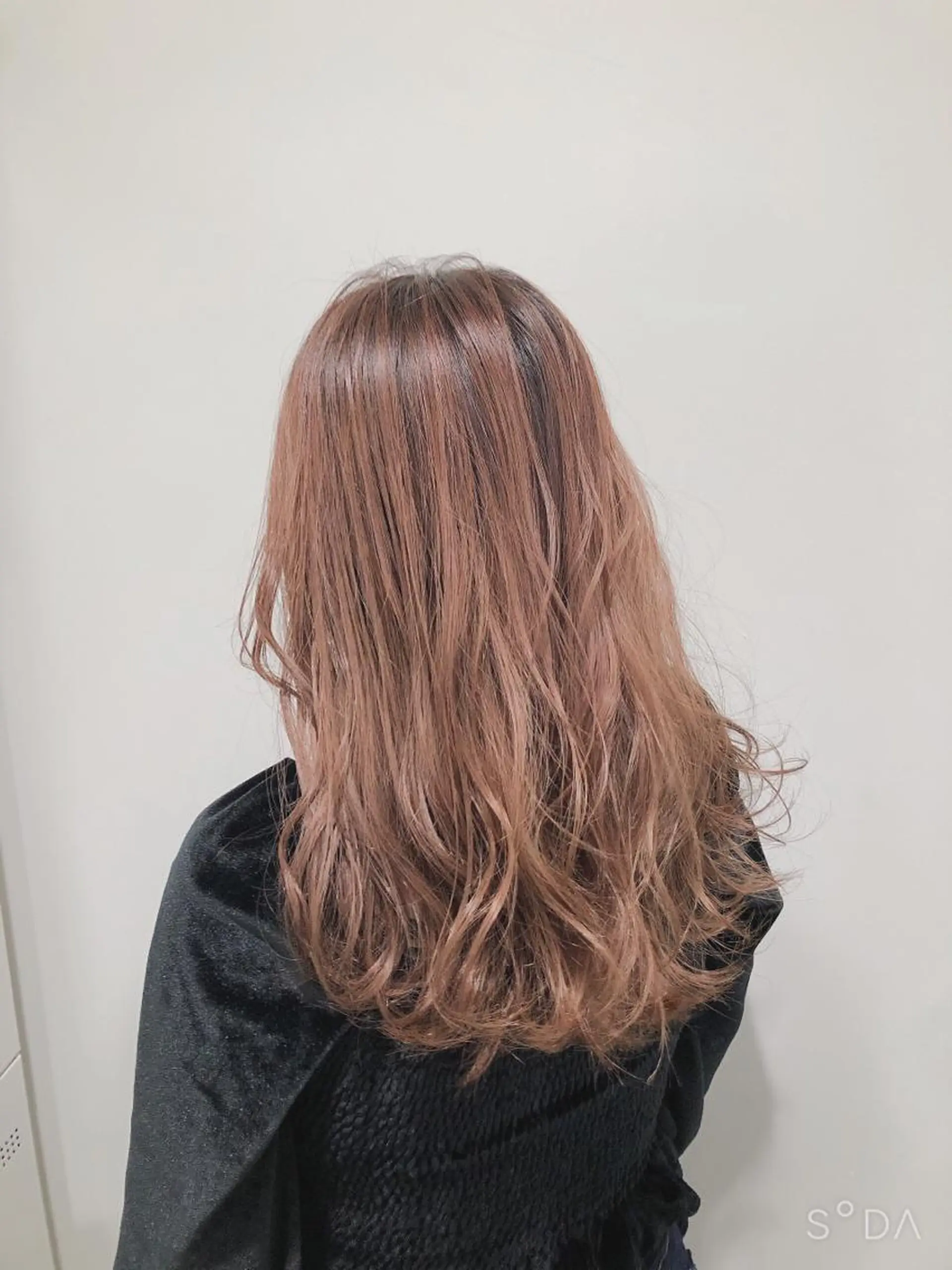 ロング カラー ベージュカラー ミルクティーベージュ カット ヘアカラー トリートメント ヘアセット 透明感カラー🤍 Kaitoのヘアスタイル