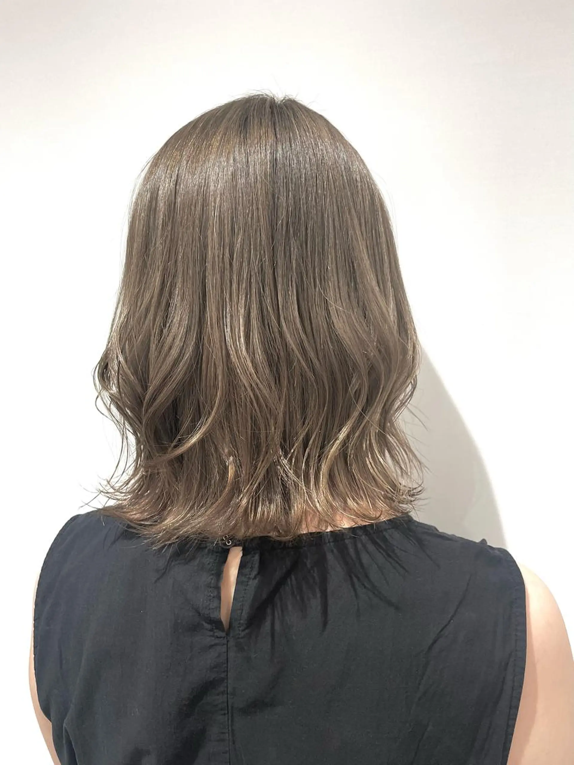 ミディアム カラー ヘアカラー トリートメント 青沼夏未/オリーブ/ 寒色カラーのその他イメージ