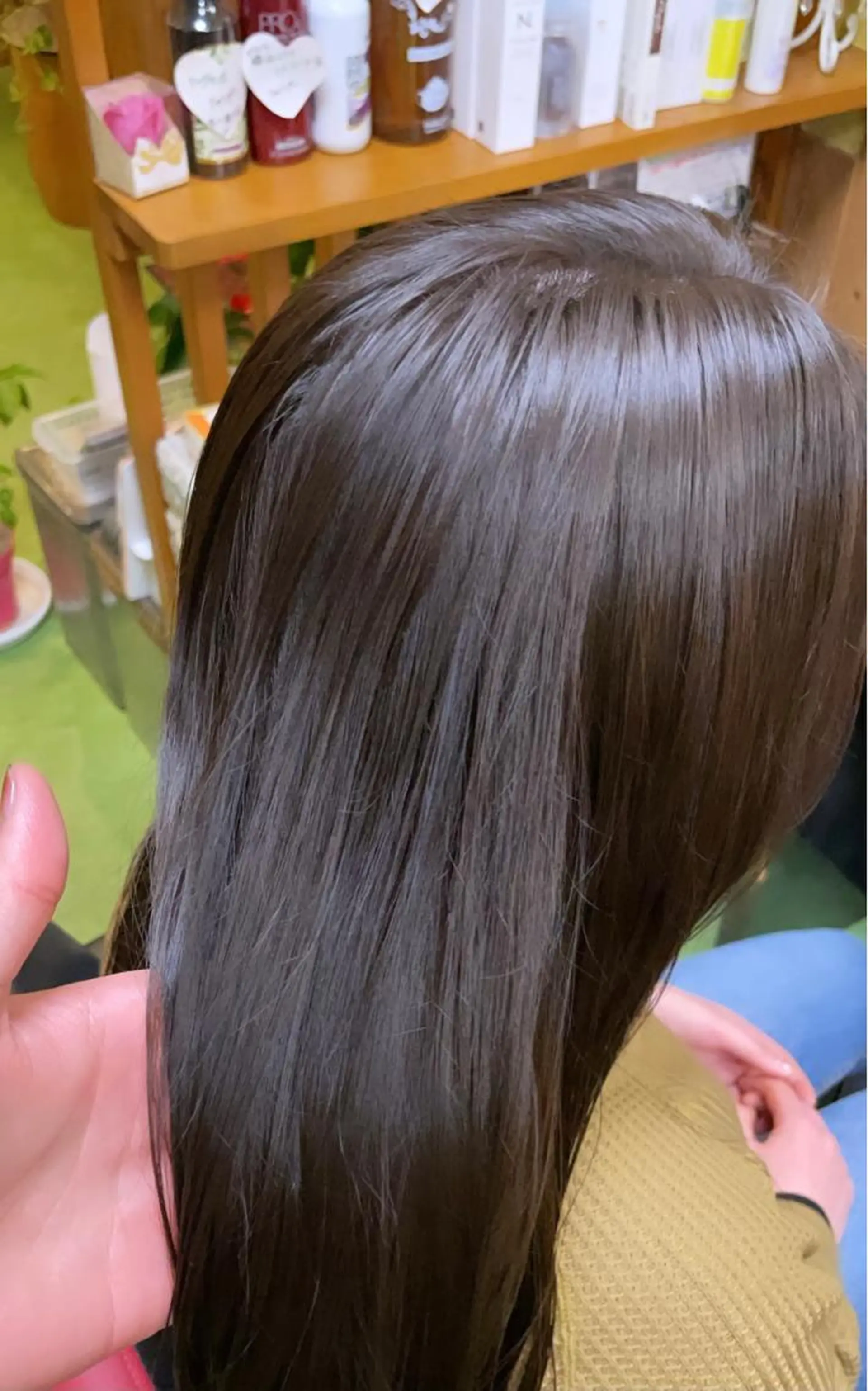 ロング カラー ブラウンカラー トリートメント デザインカラー🏝️ 須賀汐音のヘアスタイル