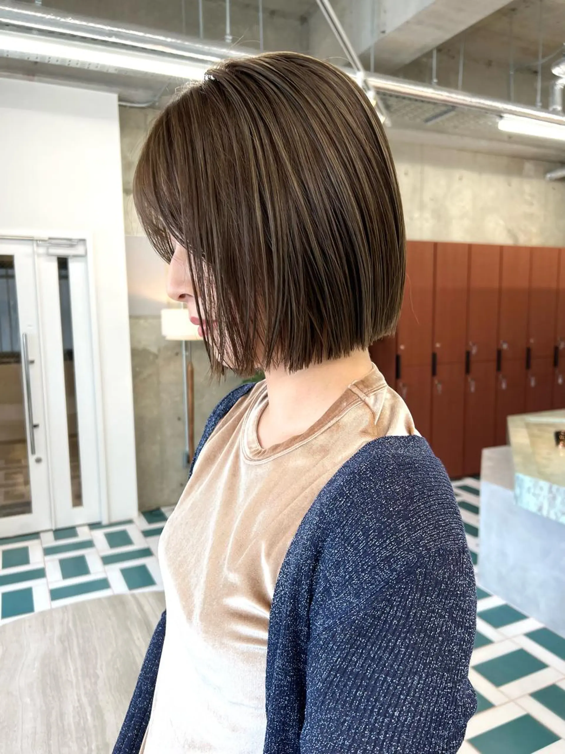 カラー ベージュカラー ブリーチ ハイライトカラー カット ヘアカラー ハイライトカラー MINAMIのヘアスタイル