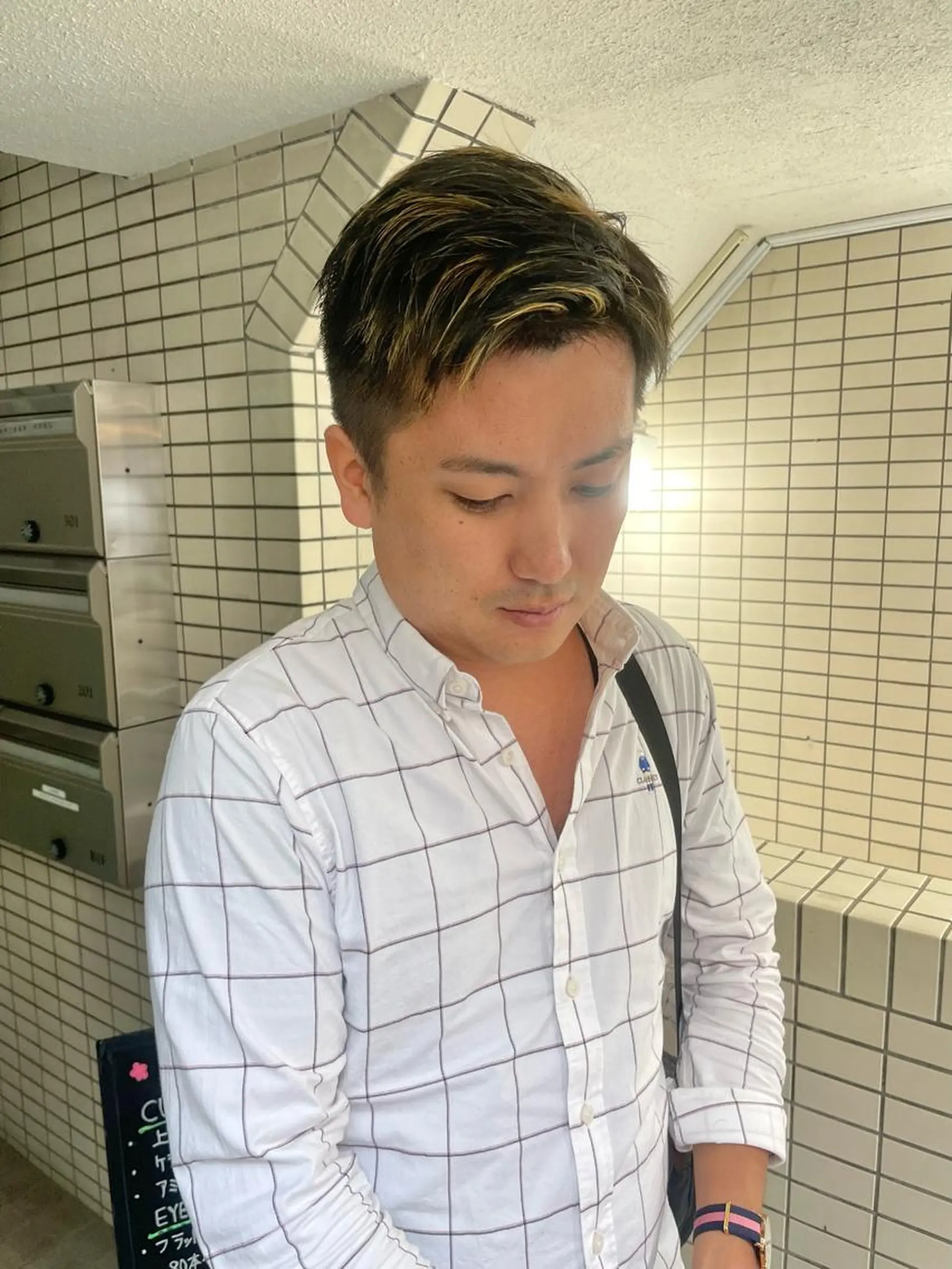 カラー メンズ 小原 慧美のヘアスタイル