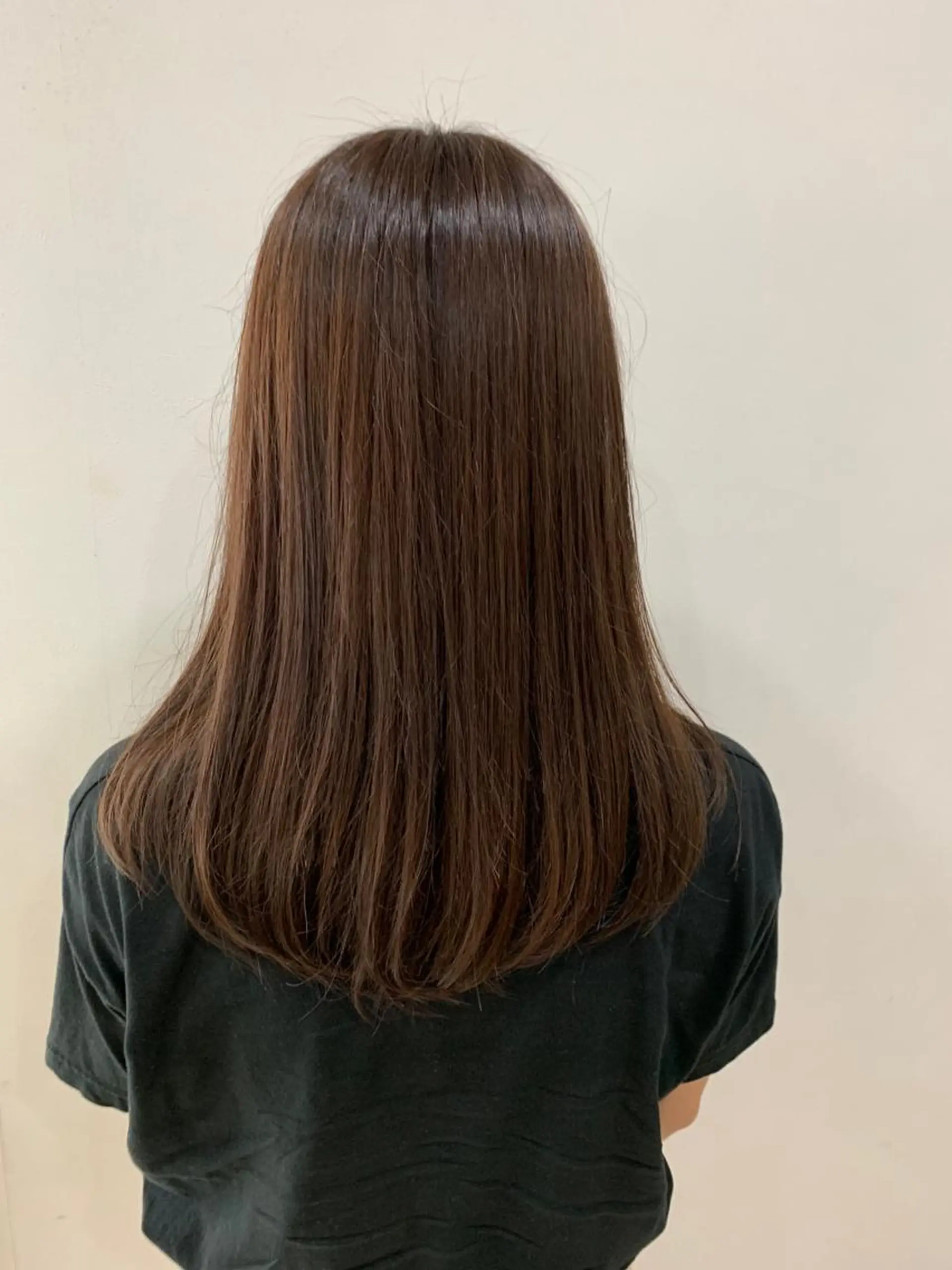 セミロング カラー 脱白髪染め美容師 竹内涼乃のヘアスタイル