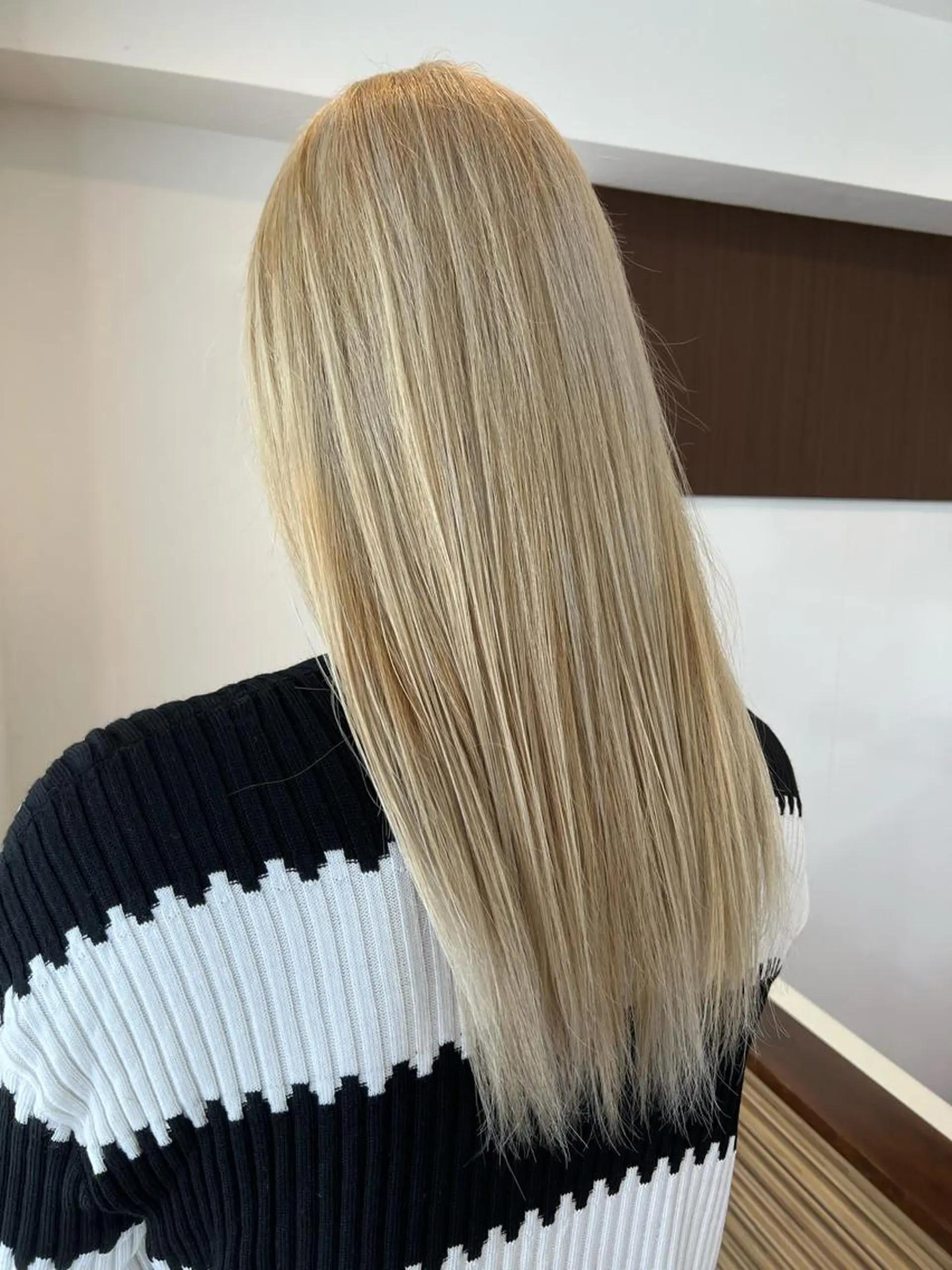 ロング カラー 堀内 七海のヘアスタイル