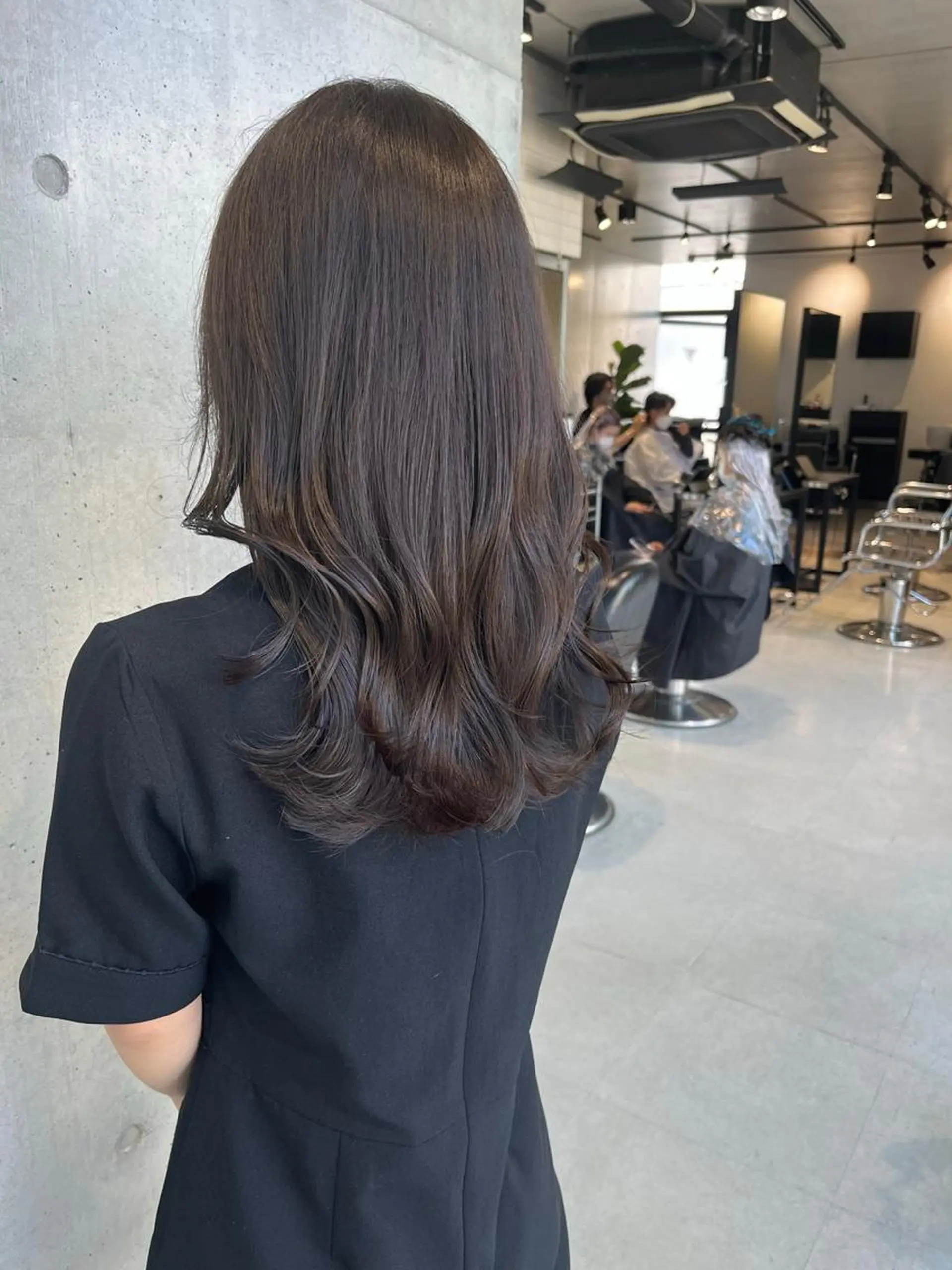 ロング カラー パーマ ヘアアレンジ ヘアカラー トリートメント ヘッドスパ 透明感/オリーブ/ グレージュ/YUKAのヘアスタイル