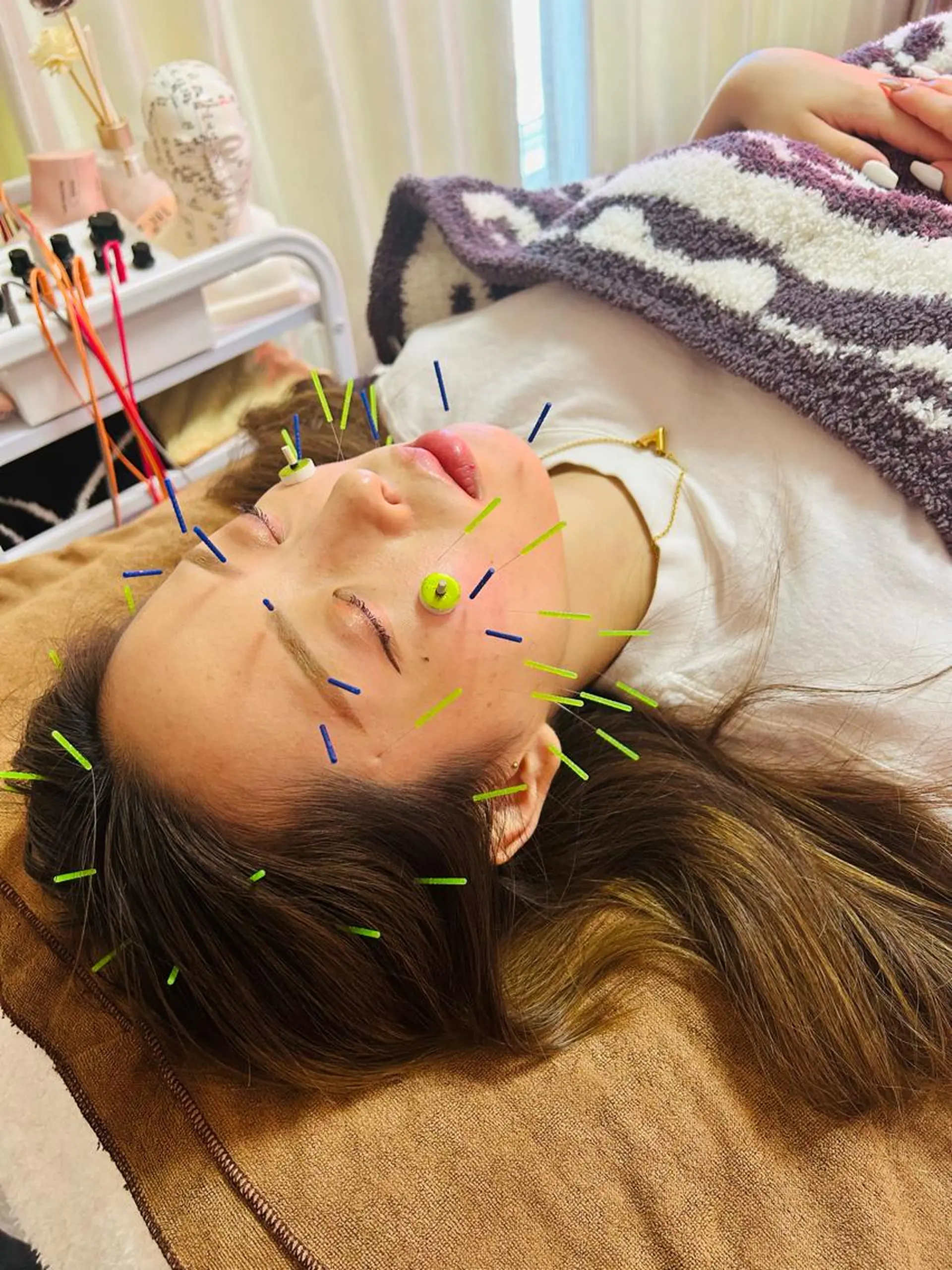 美容鍼灸サロン mahoroba院長のエステ・リラクイメージ