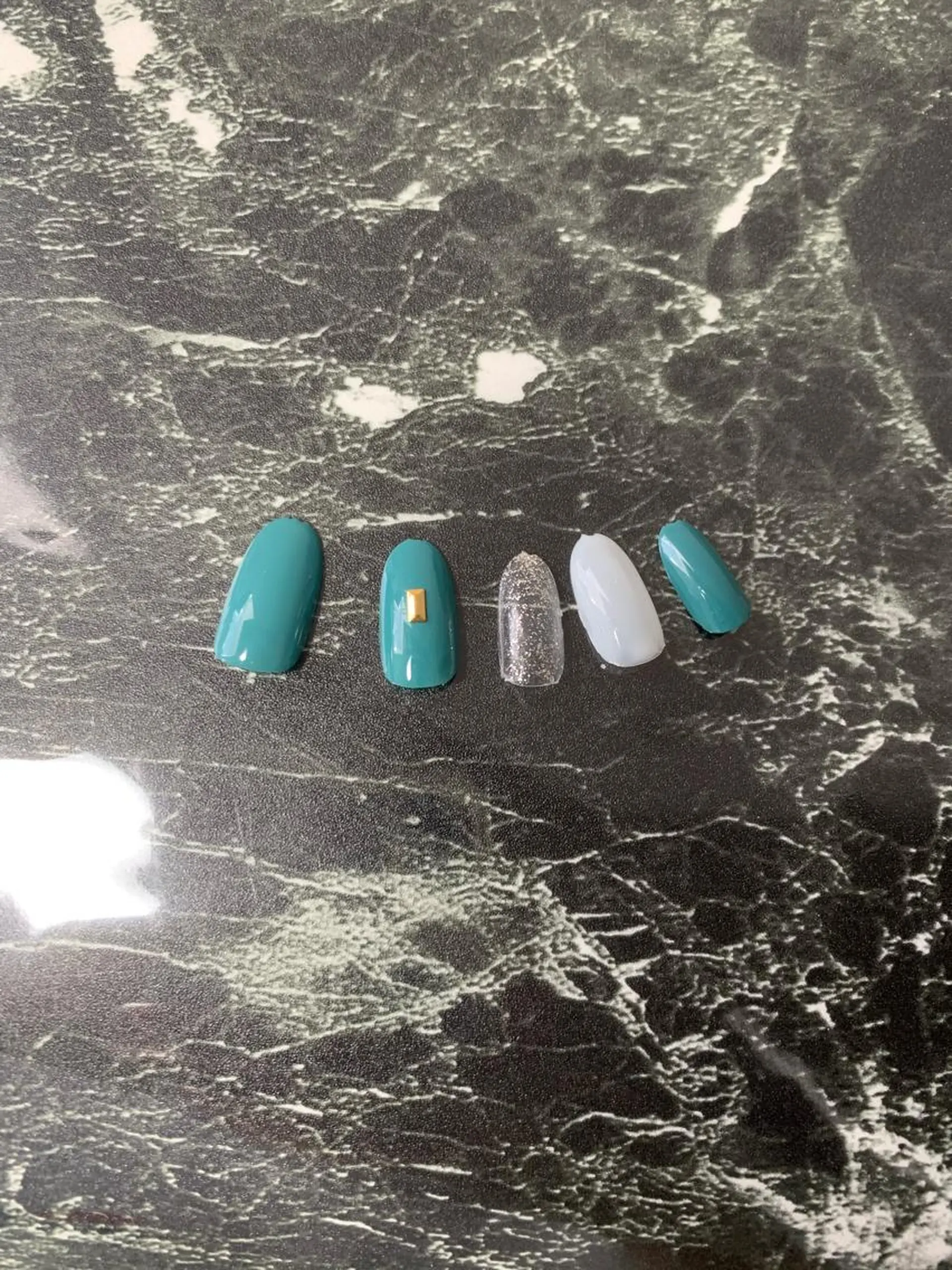 ネイル マルサンカクシカク所属・○△□ 守口市のネイルデザイン