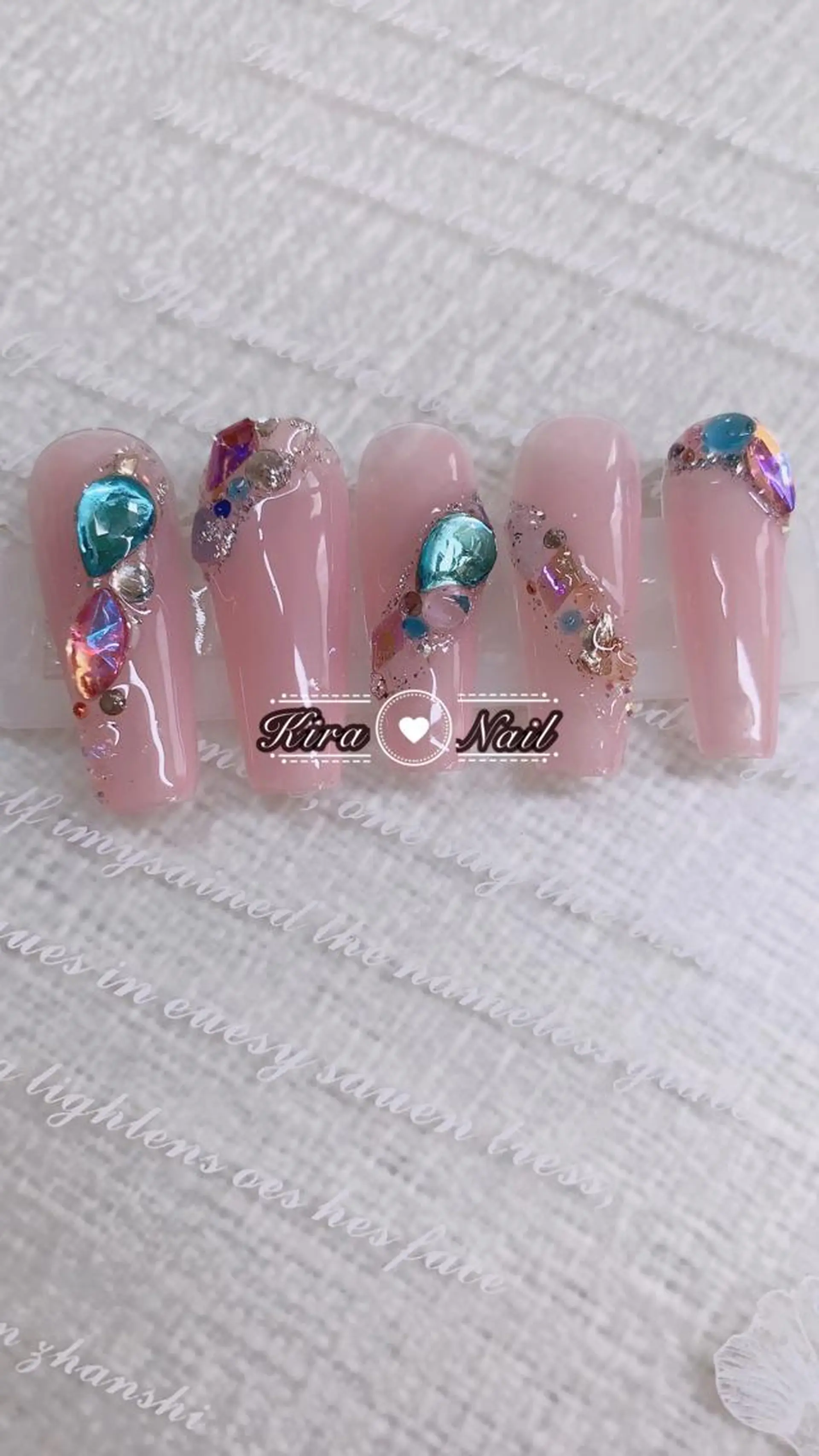 ネイル ハンドネイル ハンドケア Kira Nailのネイルデザイン