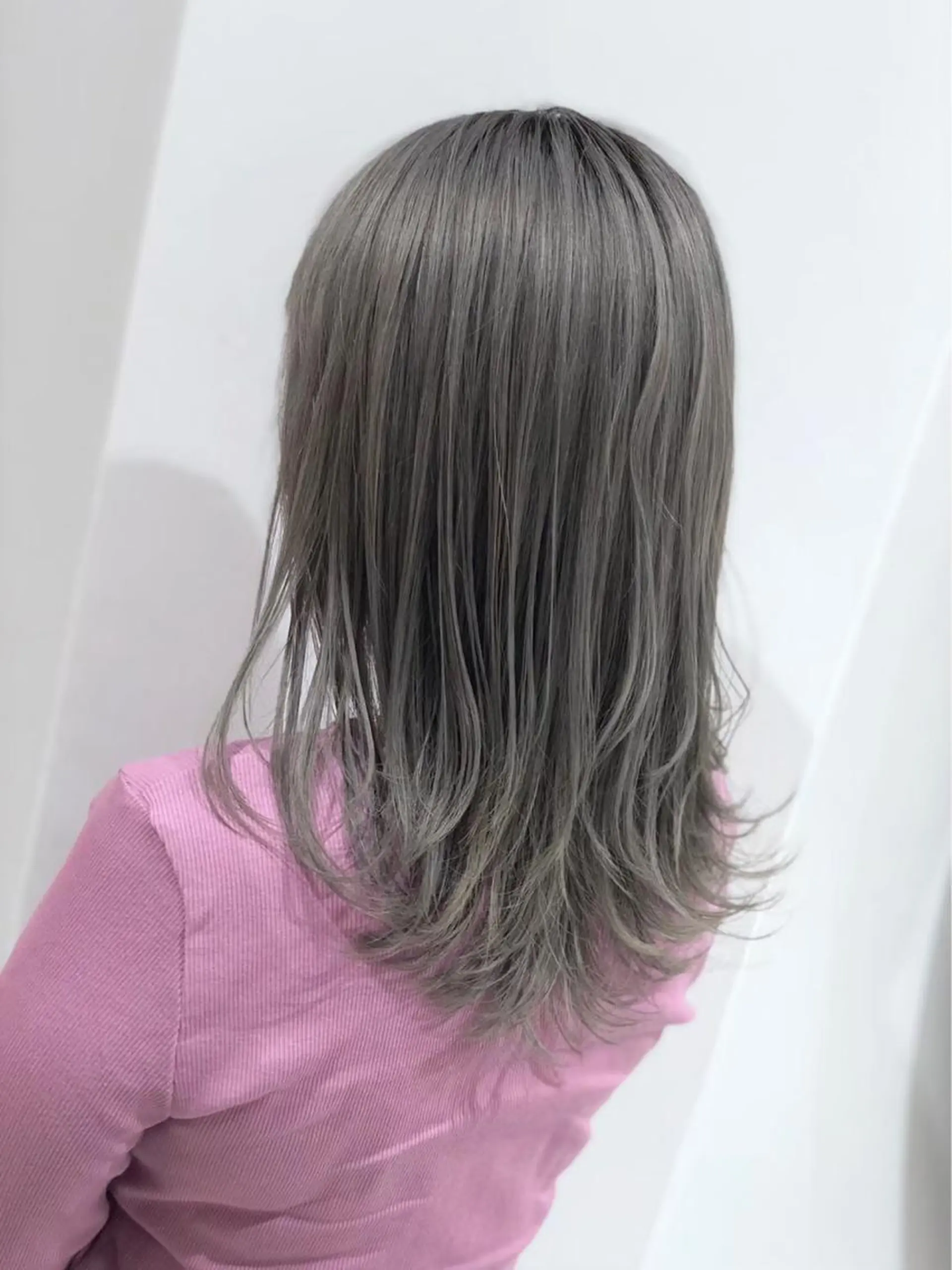 カラー ヘアカラー トリートメント 山下恋佳/矢場町/ ブリーチ/ショートのヘアスタイル