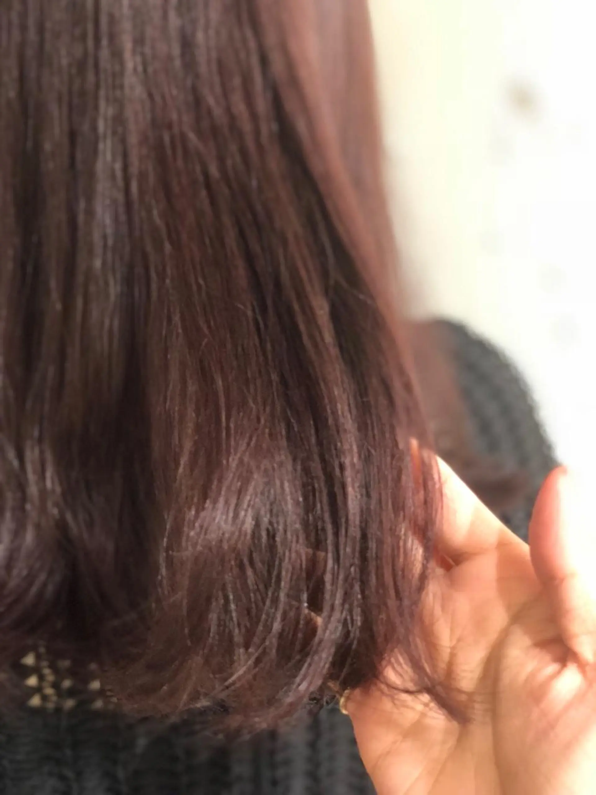 ミディアム カラー 梅田ハイトーン チダ ヒナノのヘアスタイル