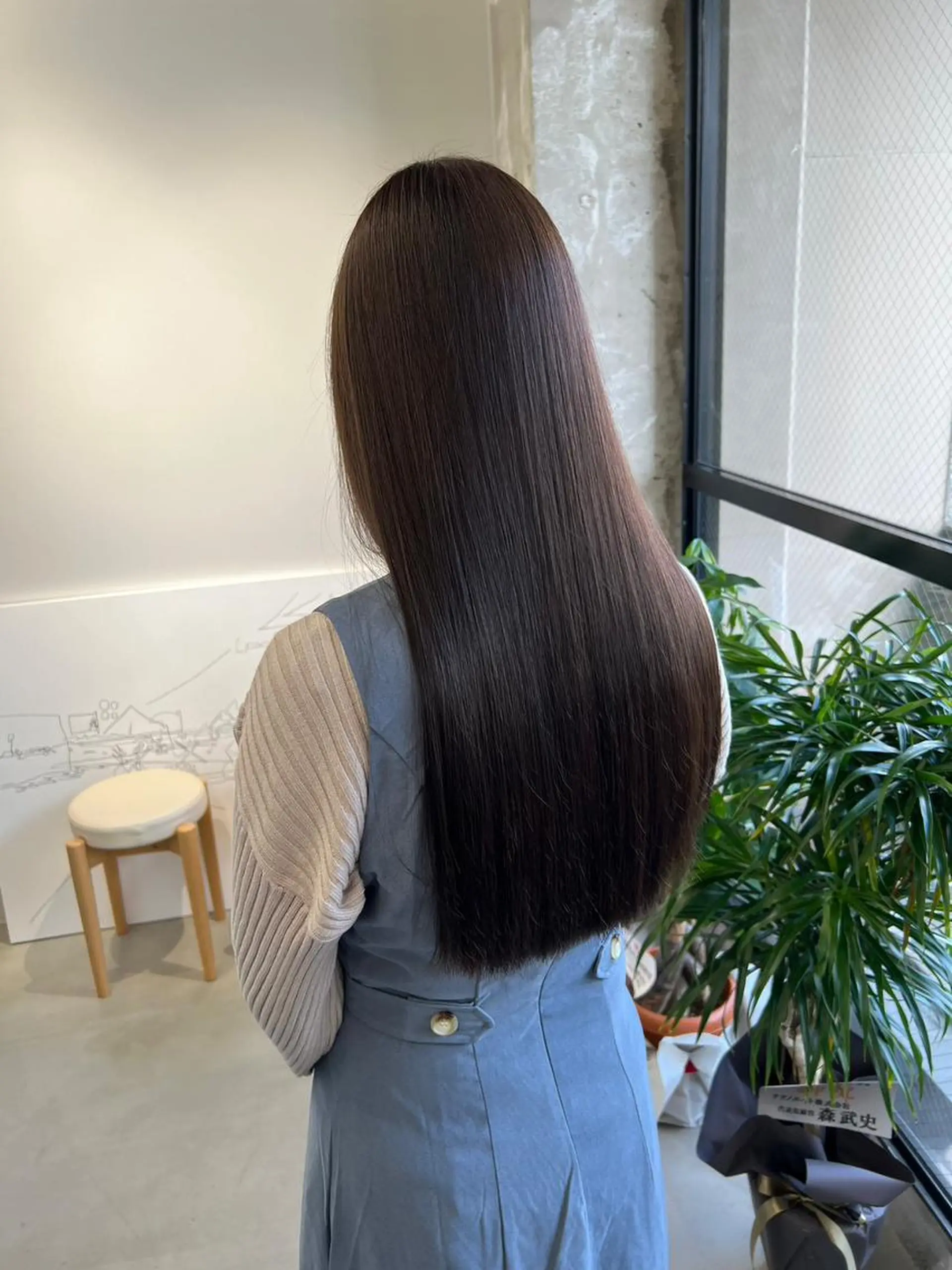 ロング ヘアアレンジ パーマ カラー アディクシーカラー ケアカラー 髪質改善 トリートメント ストレートパーマ カット ヘアカラー トリートメント ヘアケア特化型サロン newi 梅田のヘアスタイル