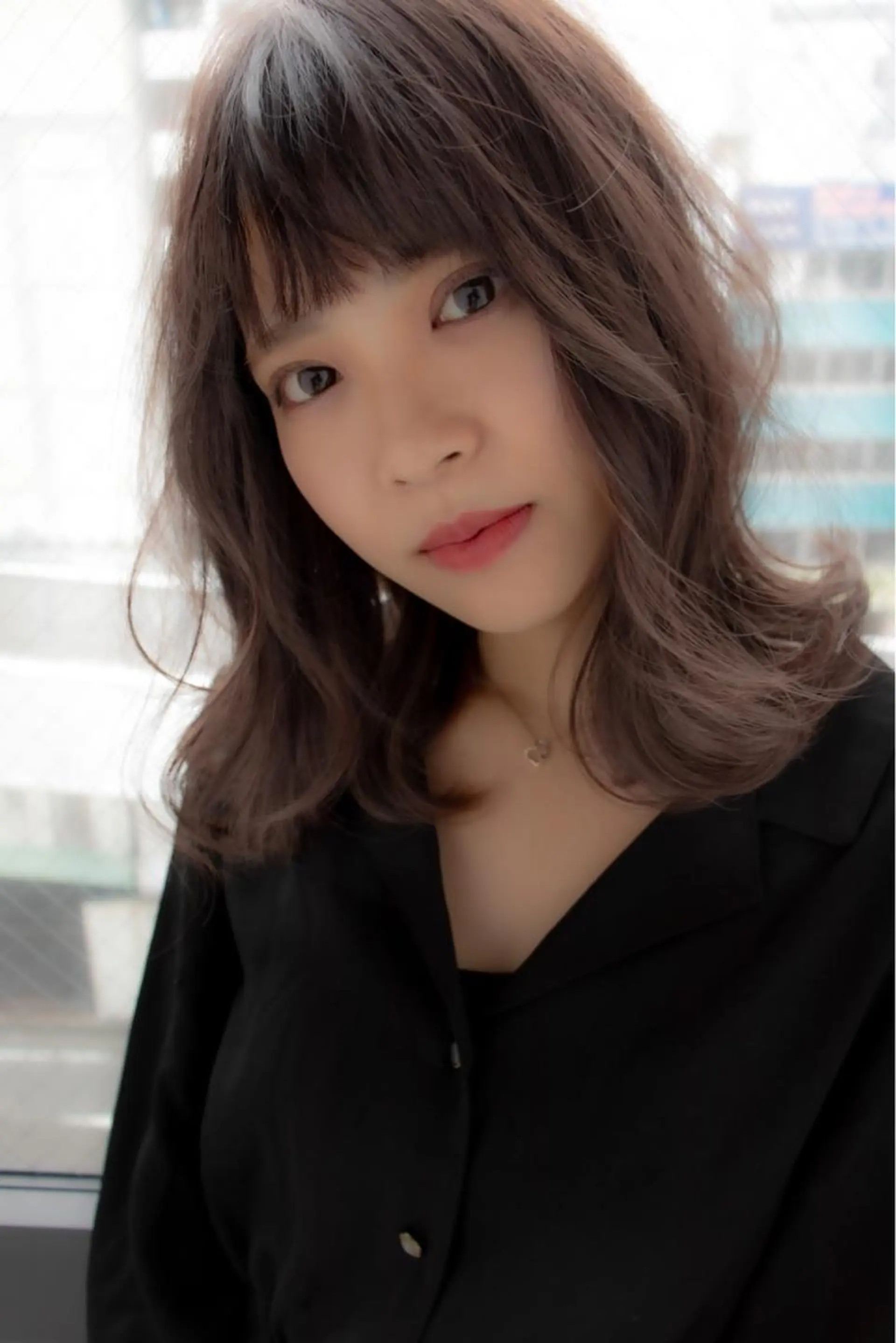 ミディアム lit hair 髪質改善サロンのマツエク・マツパデザイン