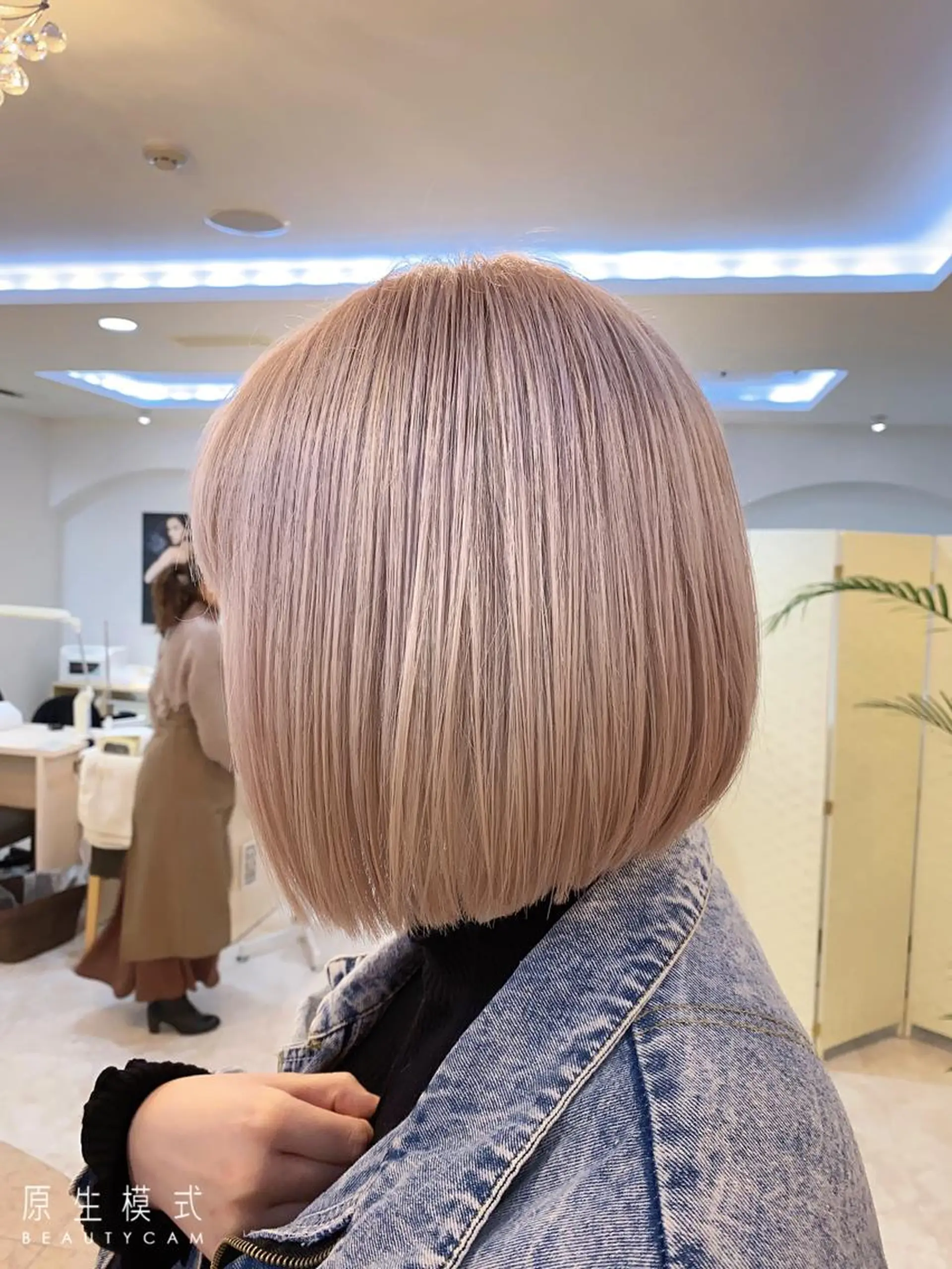 ショート カラー 加藤 利基のヘアスタイル