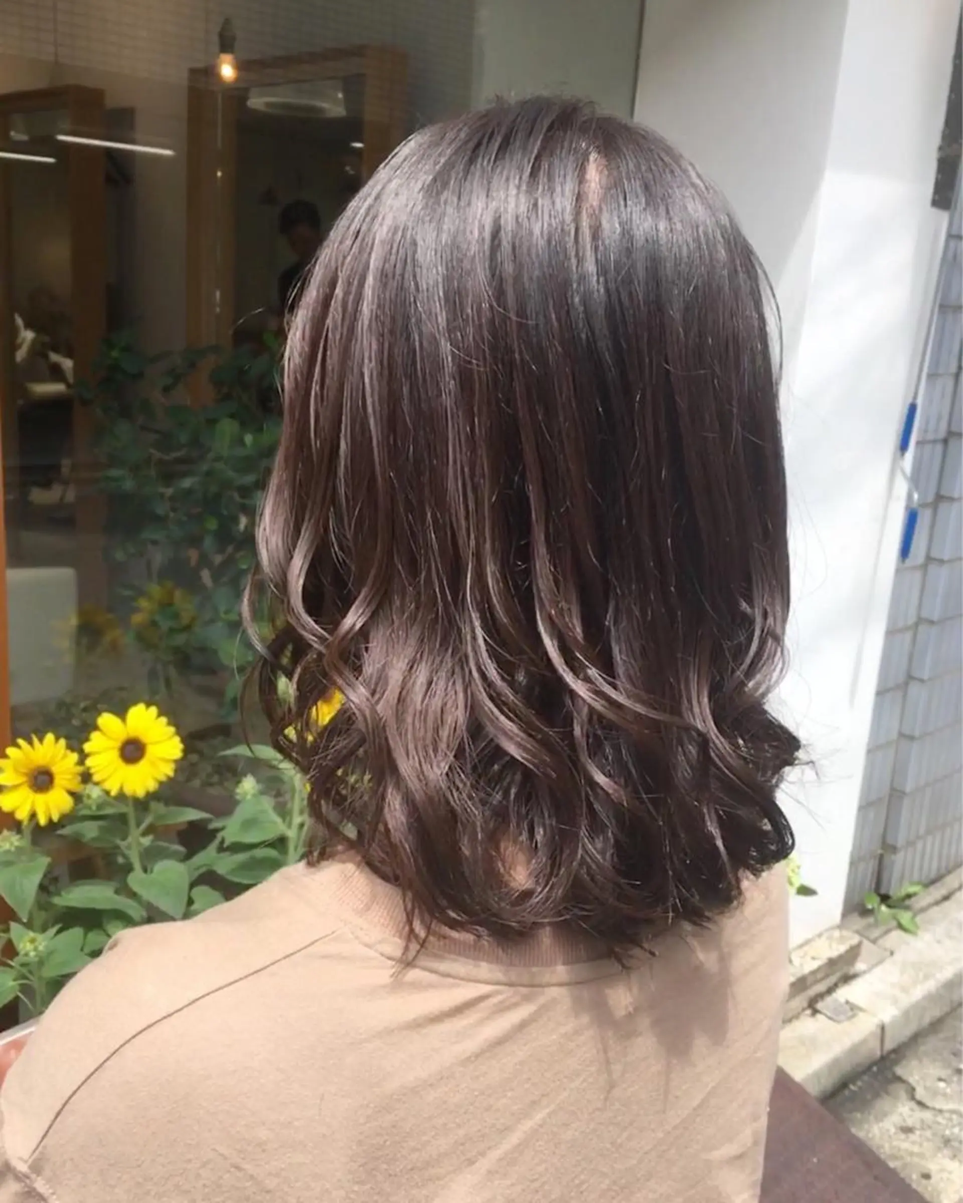 ミディアム ヘアカラー 安永 涼のヘアスタイル