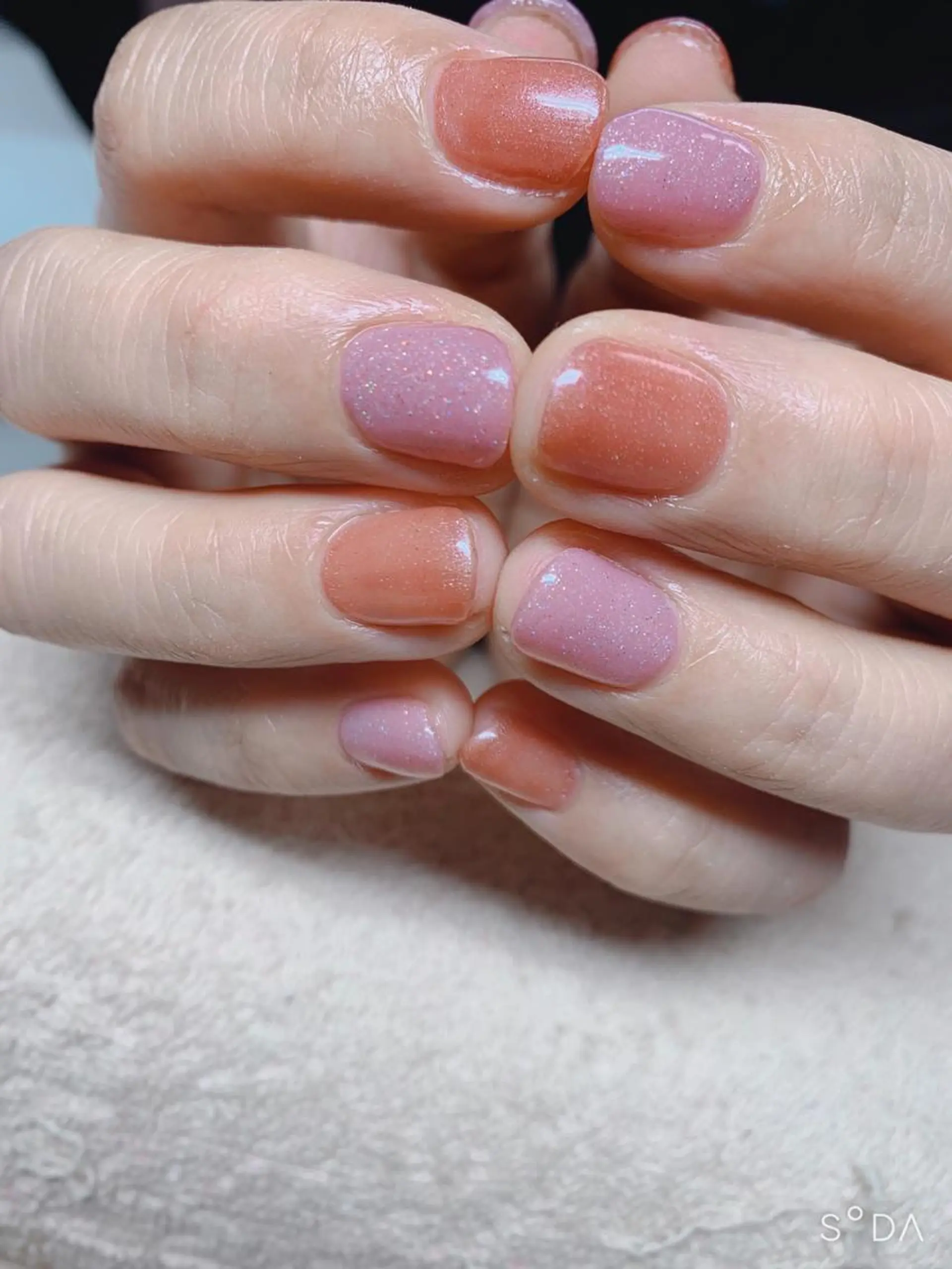 ネイル ラメ(グリッター) ワンカラーネイル オレンジ ピンク シンプルネイル NailSpace 猫のいるネイルサロンのネイルデザイン