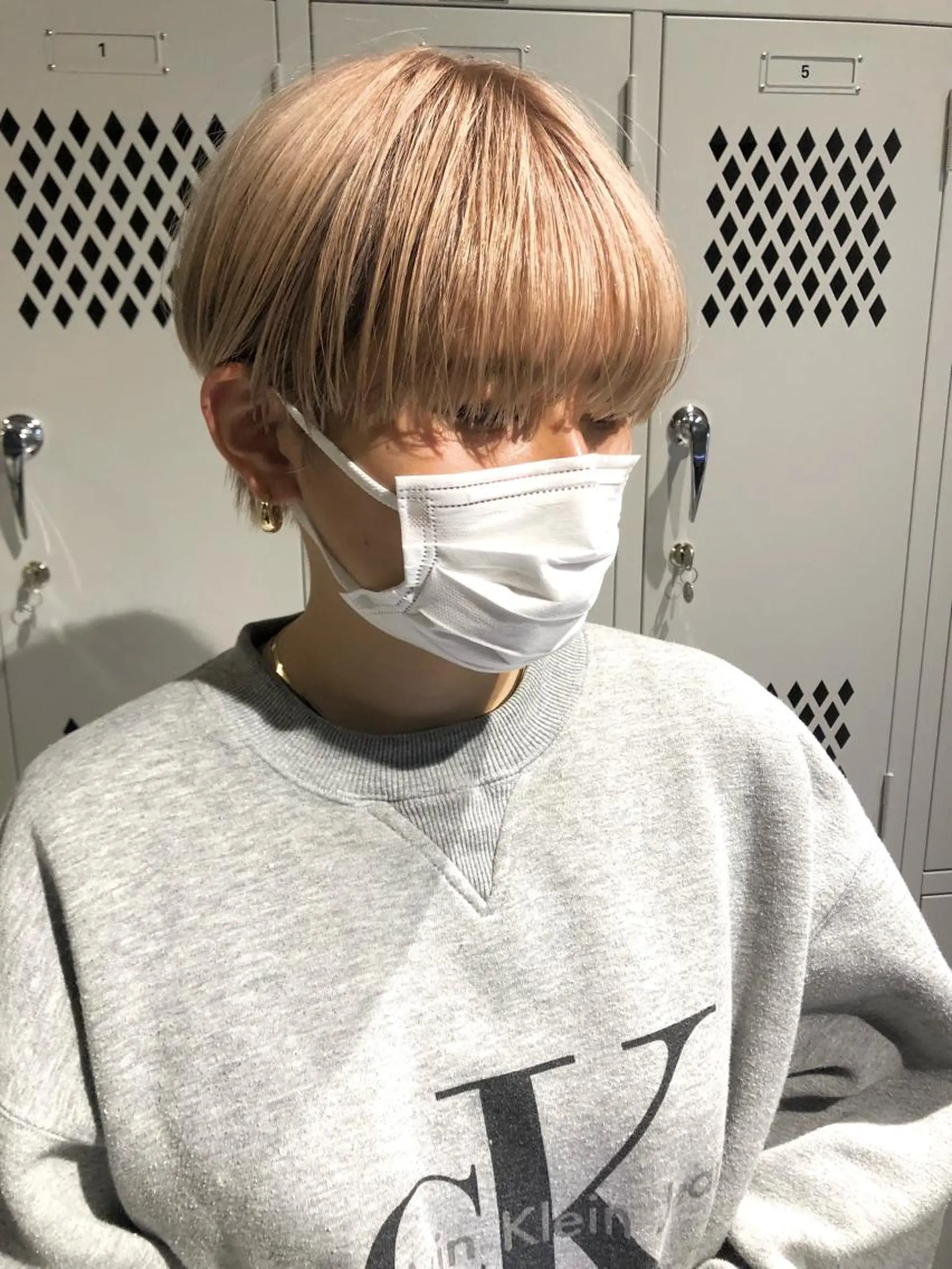 ショート カラー ヘアアレンジ ハイトーンカラー ショートヘア カット ヘアカラー ショートヘア原宿 fifth コシのヘアスタイル