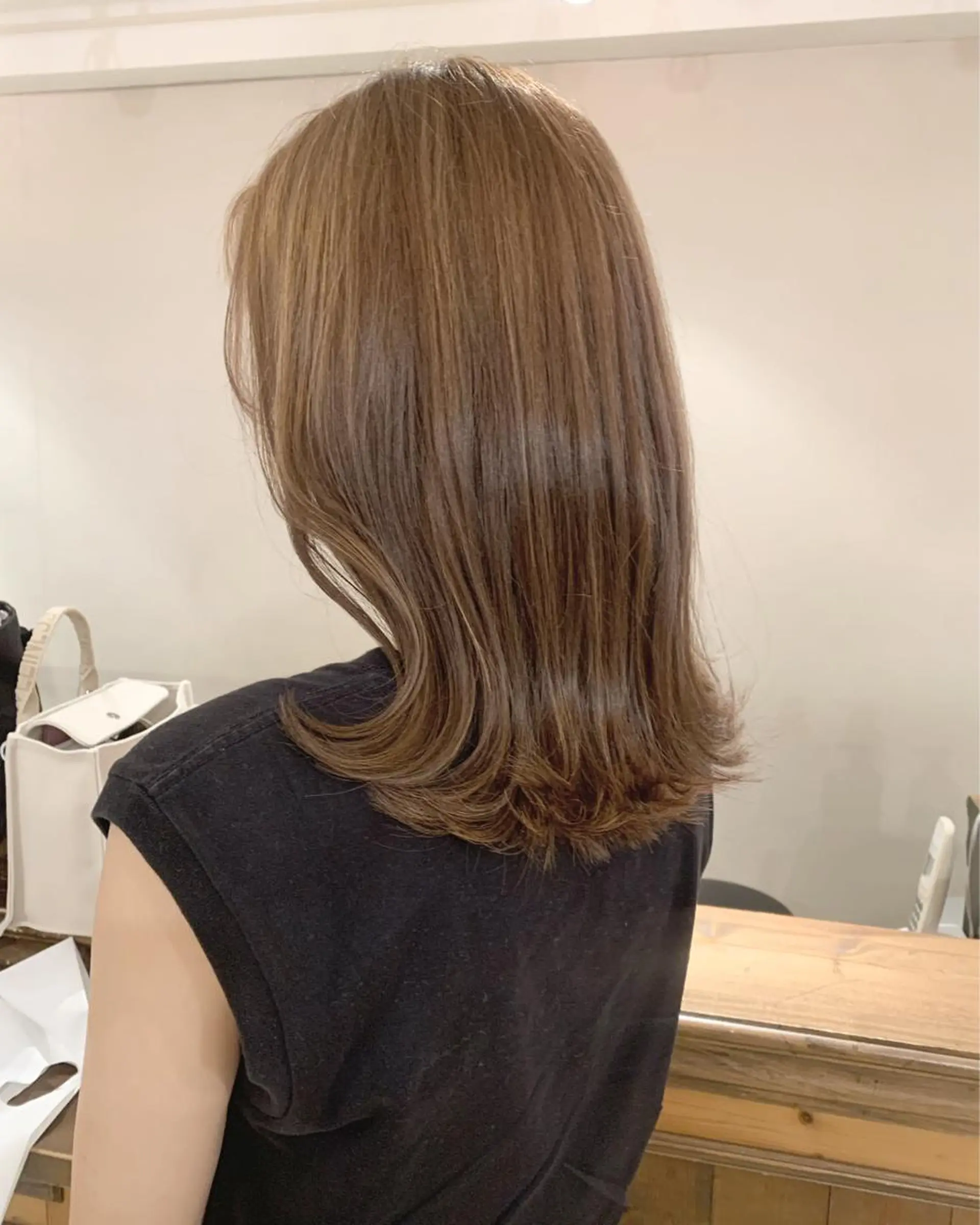 ミディアム カラー 透明感/オリーブ/ グレージュ/YUKAのヘアスタイル